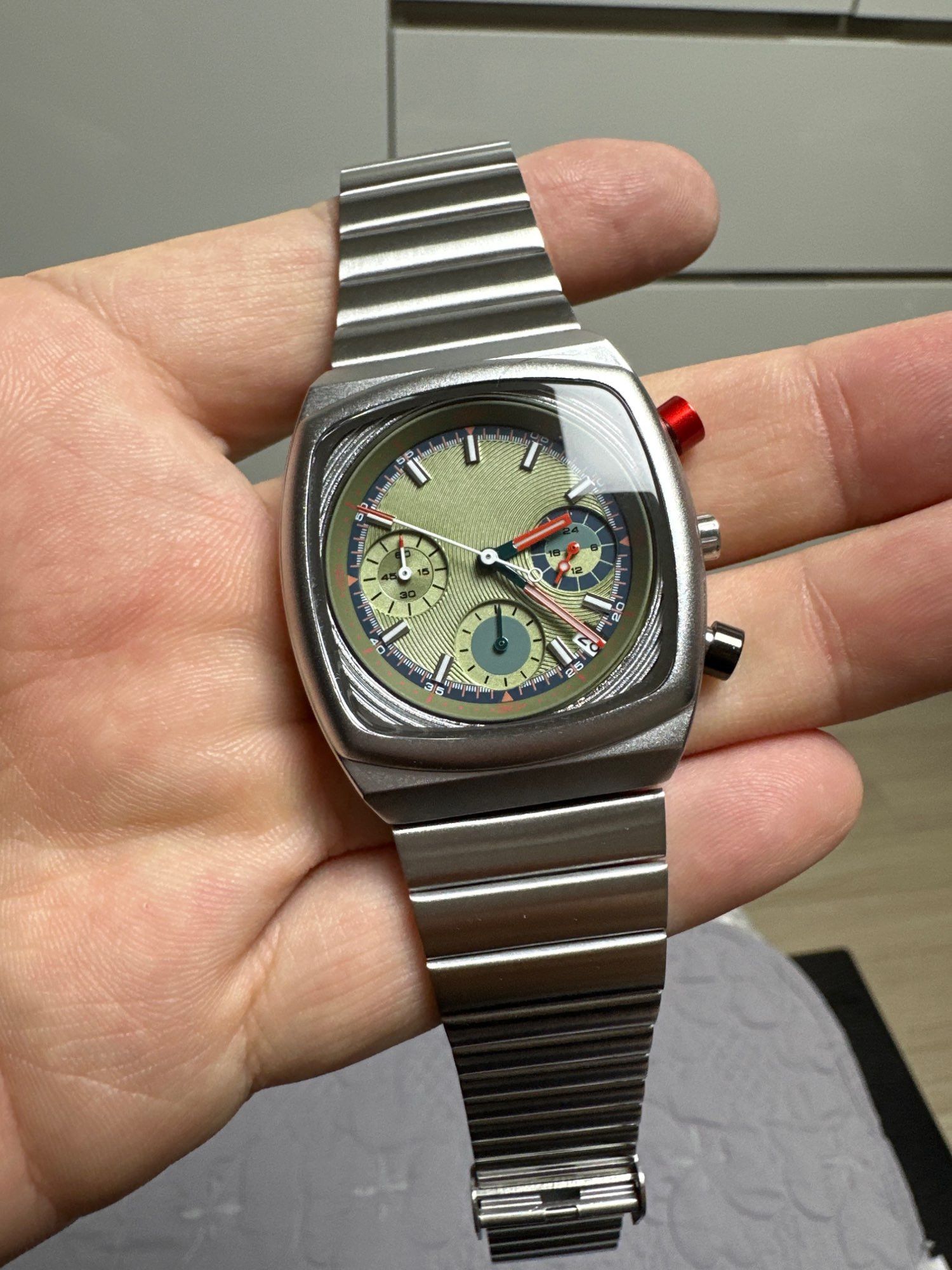 Vintage Y2k square watch luxury Watch Size ONE SIZE - 1 Thumbnail