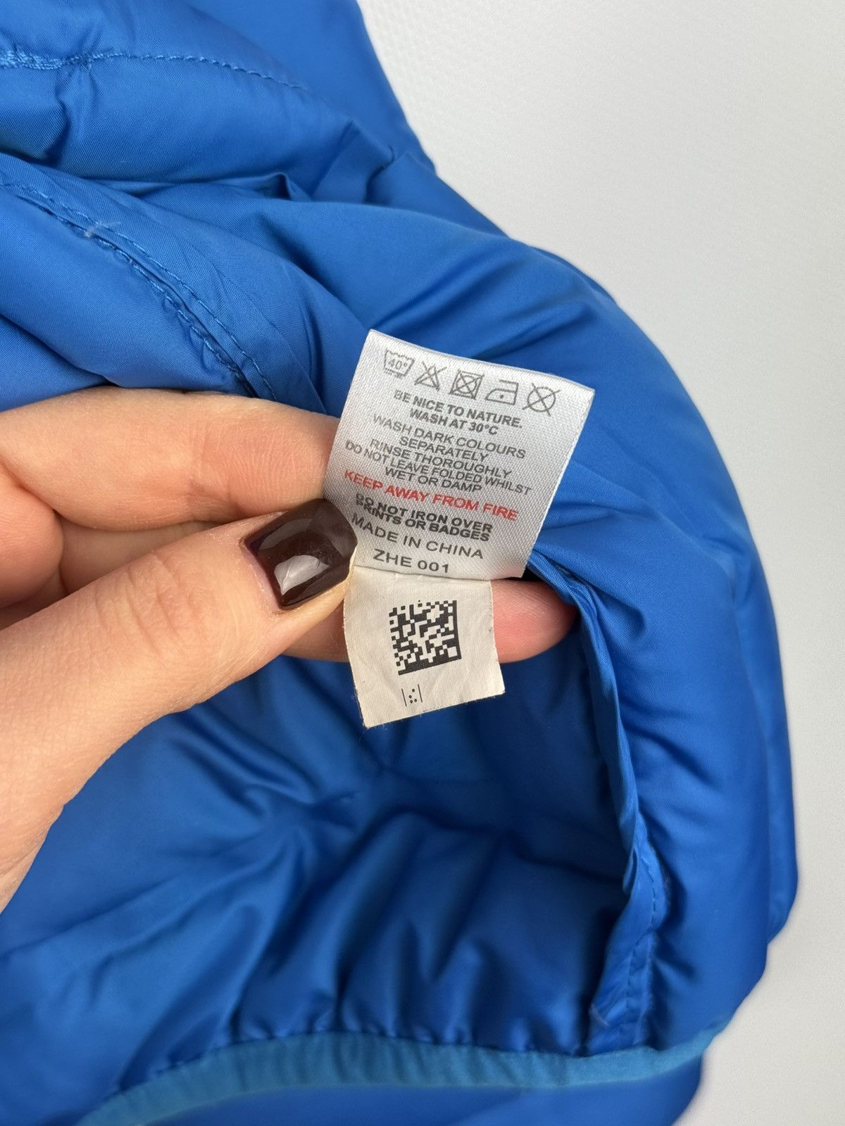 Ellesse Ellesse X 80’s Casuals Men’s Micro Yarn Down Hooded Jacket Size US M / EU 48-50 / 2 - 22 Thumbnail