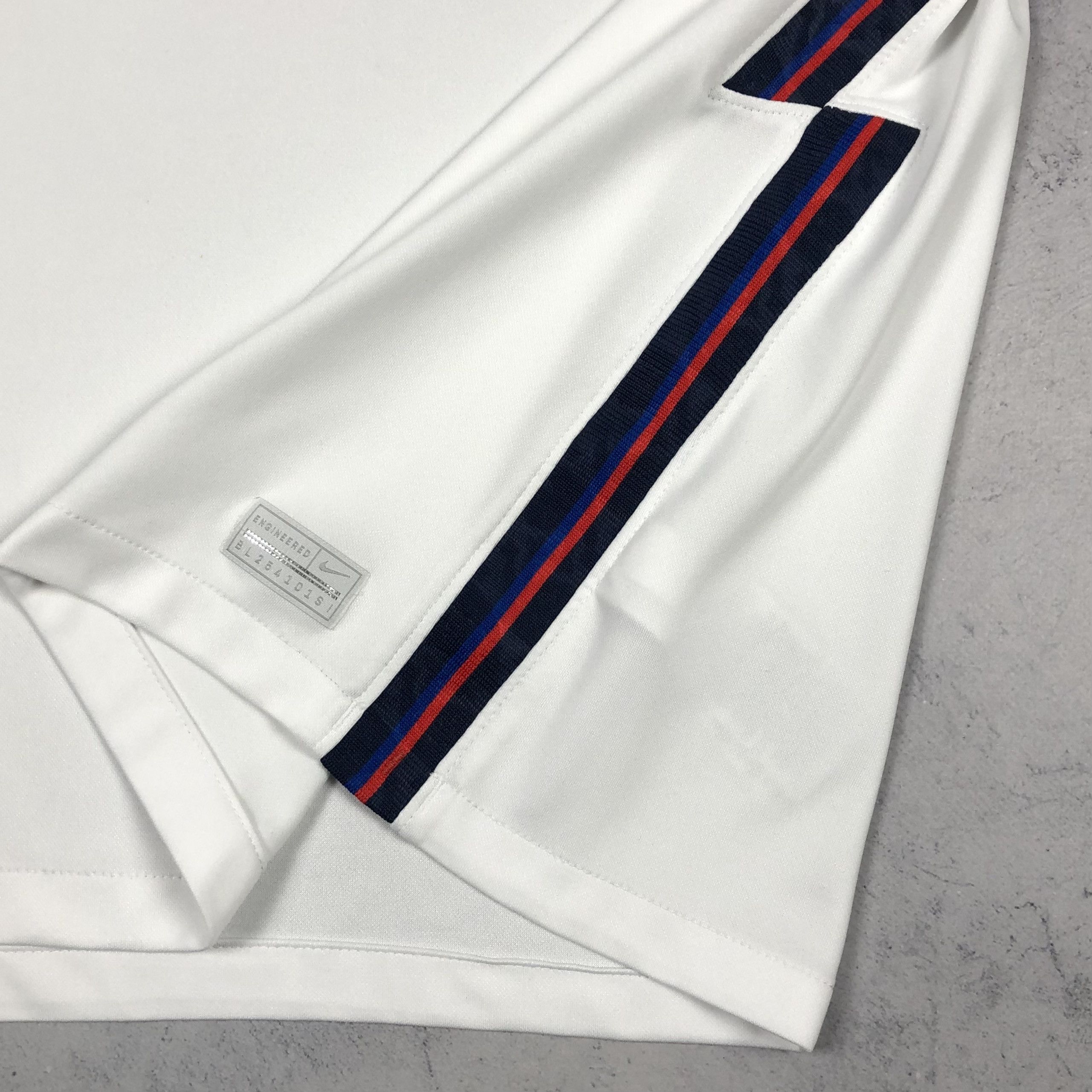 Nike England Euro 2020-2021 Nike Home Soccer Jersey Tee Size US L / EU 52-54 / 3 - 8 Thumbnail