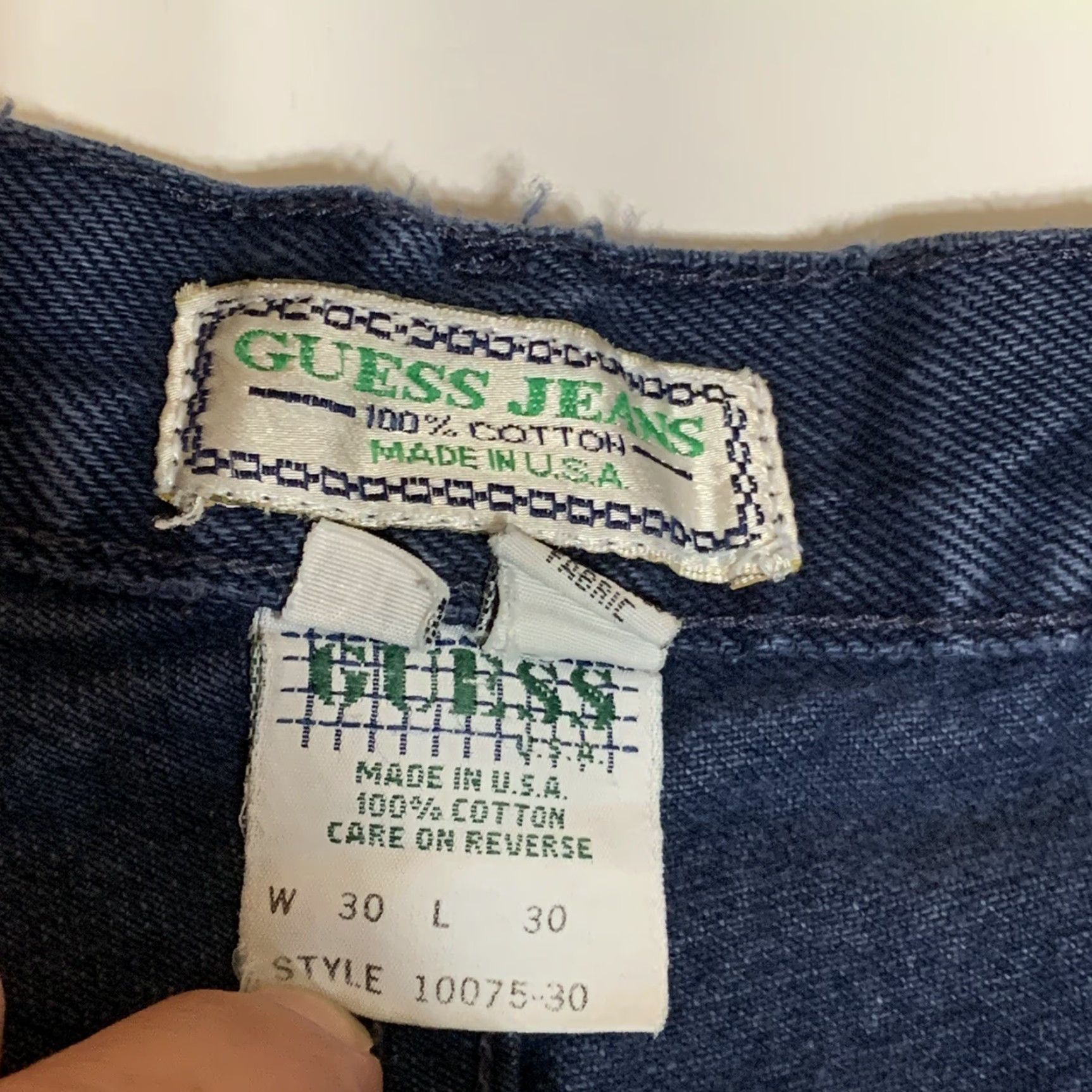 Guess VINTAGE GUESS Jeans USA Georges Marciano High Waisted Tapered Leg 26x29 Blue Denim Mens 80s 90s Style #10075 Size US 26 / EU 42 - 3 Thumbnail