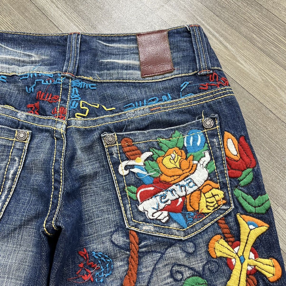 If Six Was Nine × Japanese Brand × Le Grande Bleu (L.G.B.) RedPepper Embroidered Distressed Flared Denim Jeans Bootcut Size 26" / US 2 / IT 38 - 17 Thumbnail
