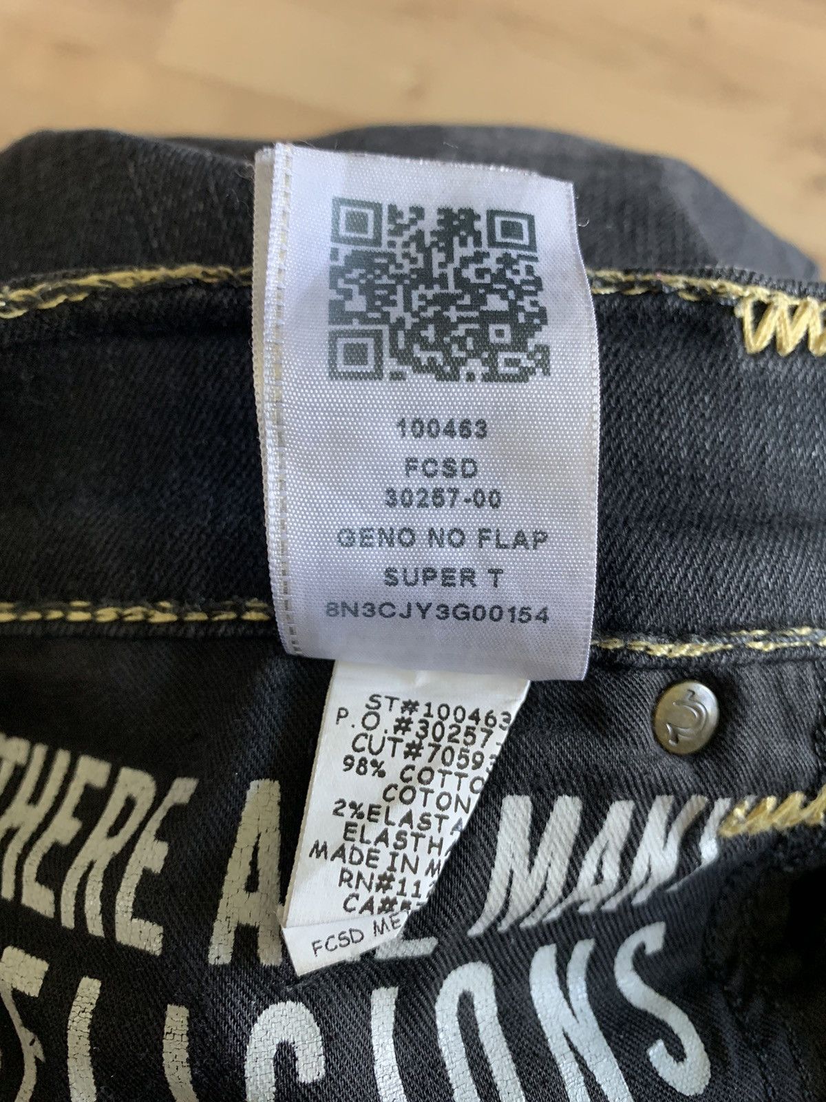 True Religion True Religion Geno No Flap Super T Relaxed slim jeans Size US 31 - 9 Thumbnail