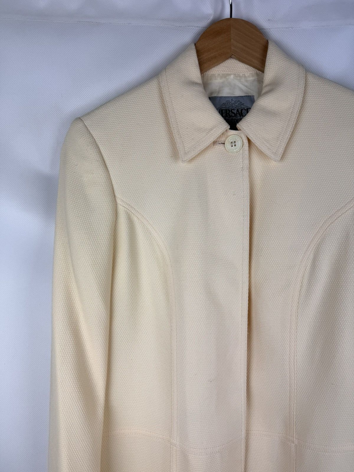 Versace Jeans Couture Versace Jeans Couture Vintage Ladies Viscose Blazer Jacket Size XS / US 0-2 / IT 36-38 - 2 Thumbnail