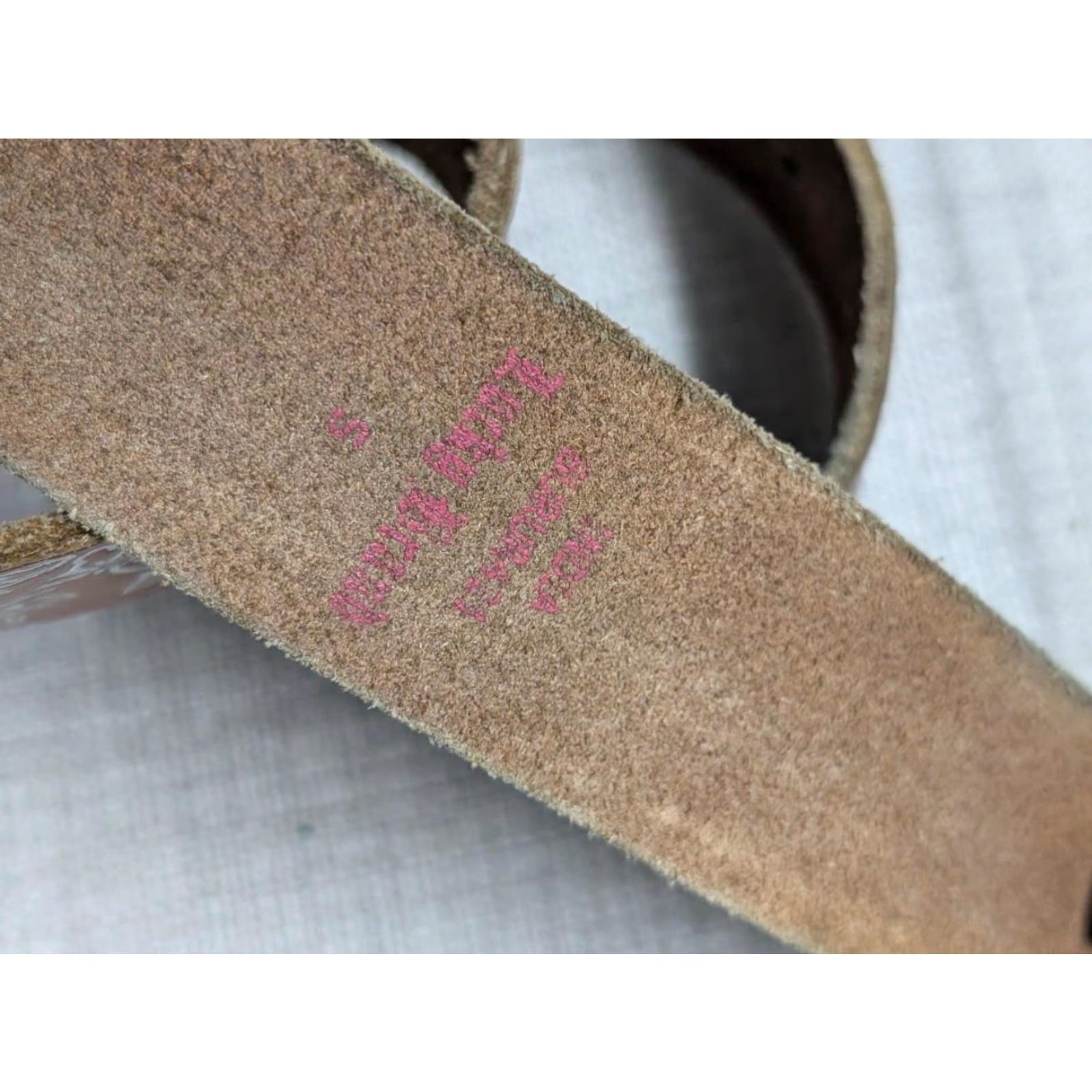 Lucky Brand VINTAGE Lucky Brand belt Leather floral COWHIDE brass buckle 30 brown Unisex Adults Small details included 90s Y2K Womens Mens Boys Girls Size 30 - 4 Thumbnail