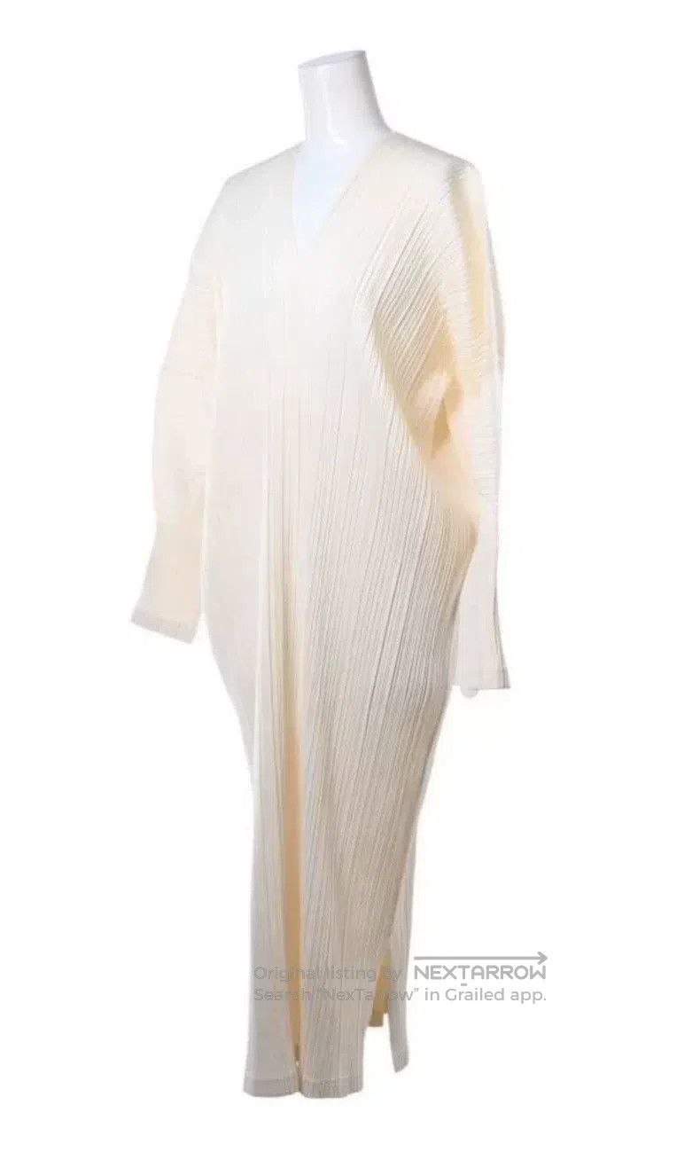 Issey Miyake Issey Miyake Beige Dress Size XL / US 12-14 / IT 48-50 - 1 Thumbnail