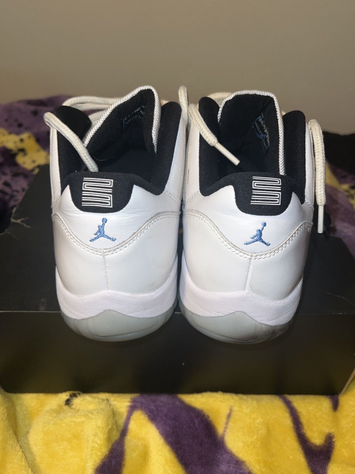 Jordan Brand Jordan 11 Retro Low Legend Blue Size US 13 / EU 46 - 7 Thumbnail