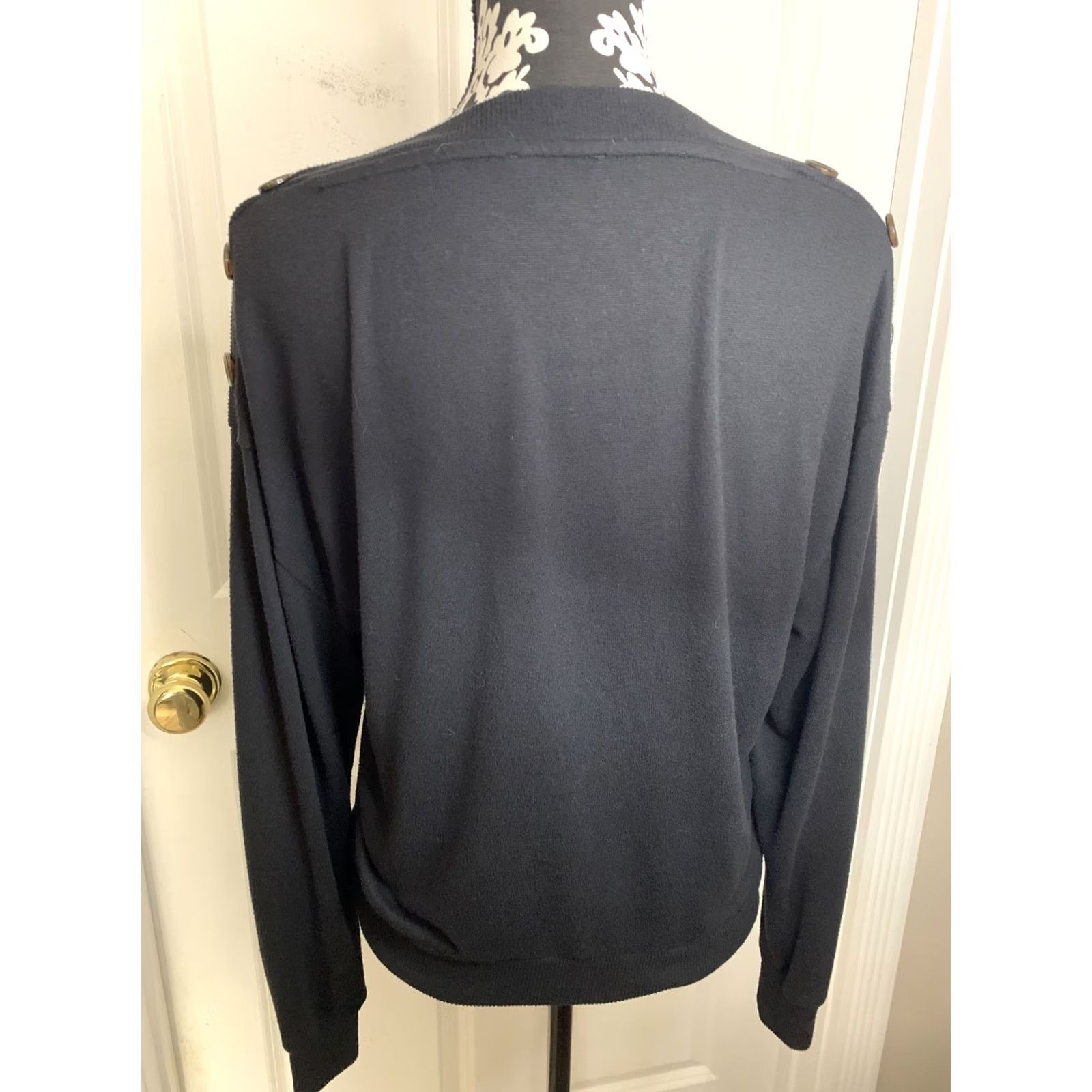 J.Crew J.CREW Women’s XS Boat Neck Pullover Knit Sweater Top Button Accent Black Top Sweater Women's XS Boat Neck Knit Pullover Button Accent Size XS / US 0-2 / IT 36-38 - 5 Thumbnail