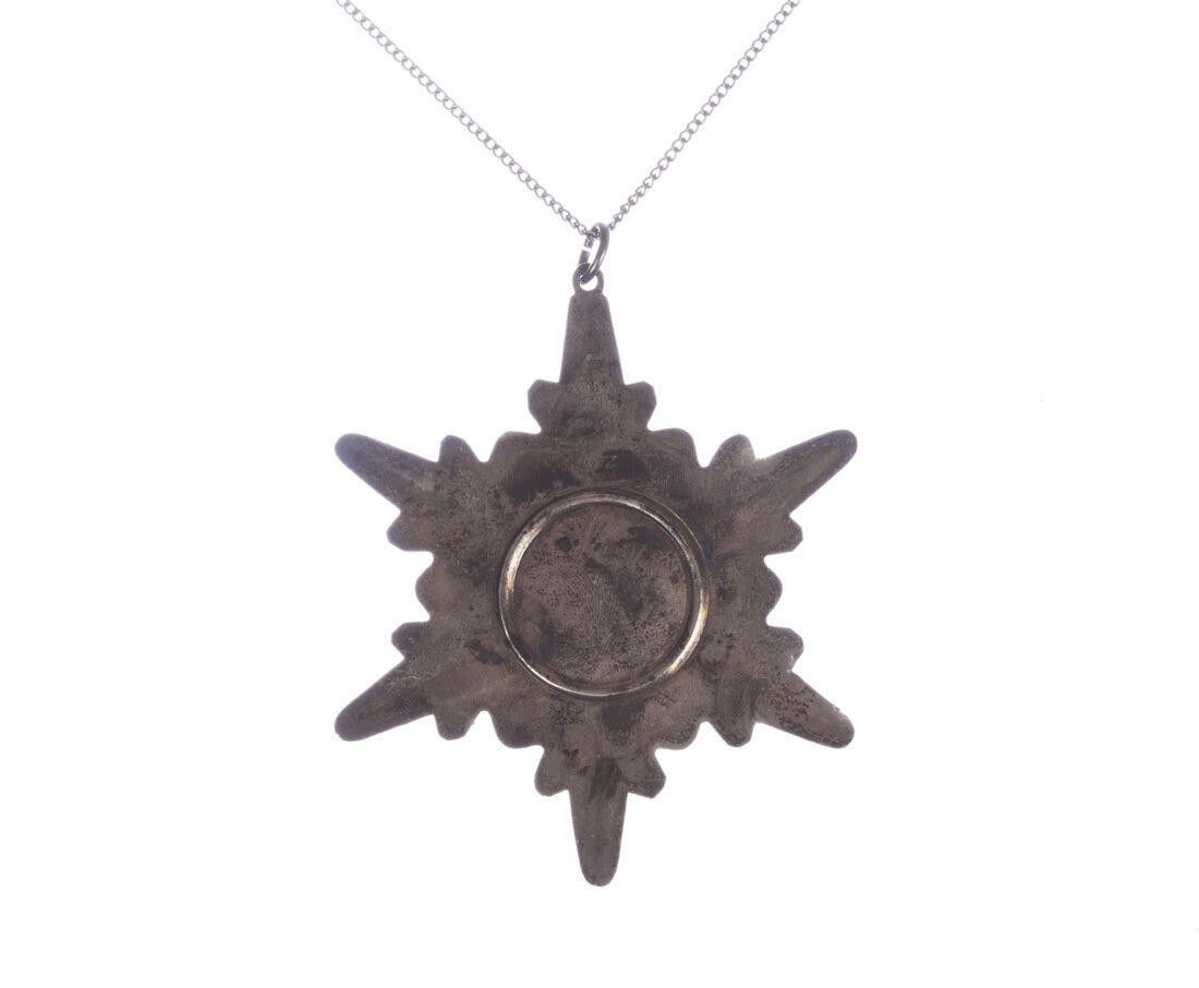Designer Sterling Silver Snowflake Pendant Necklace Size ONE SIZE - 4 Thumbnail