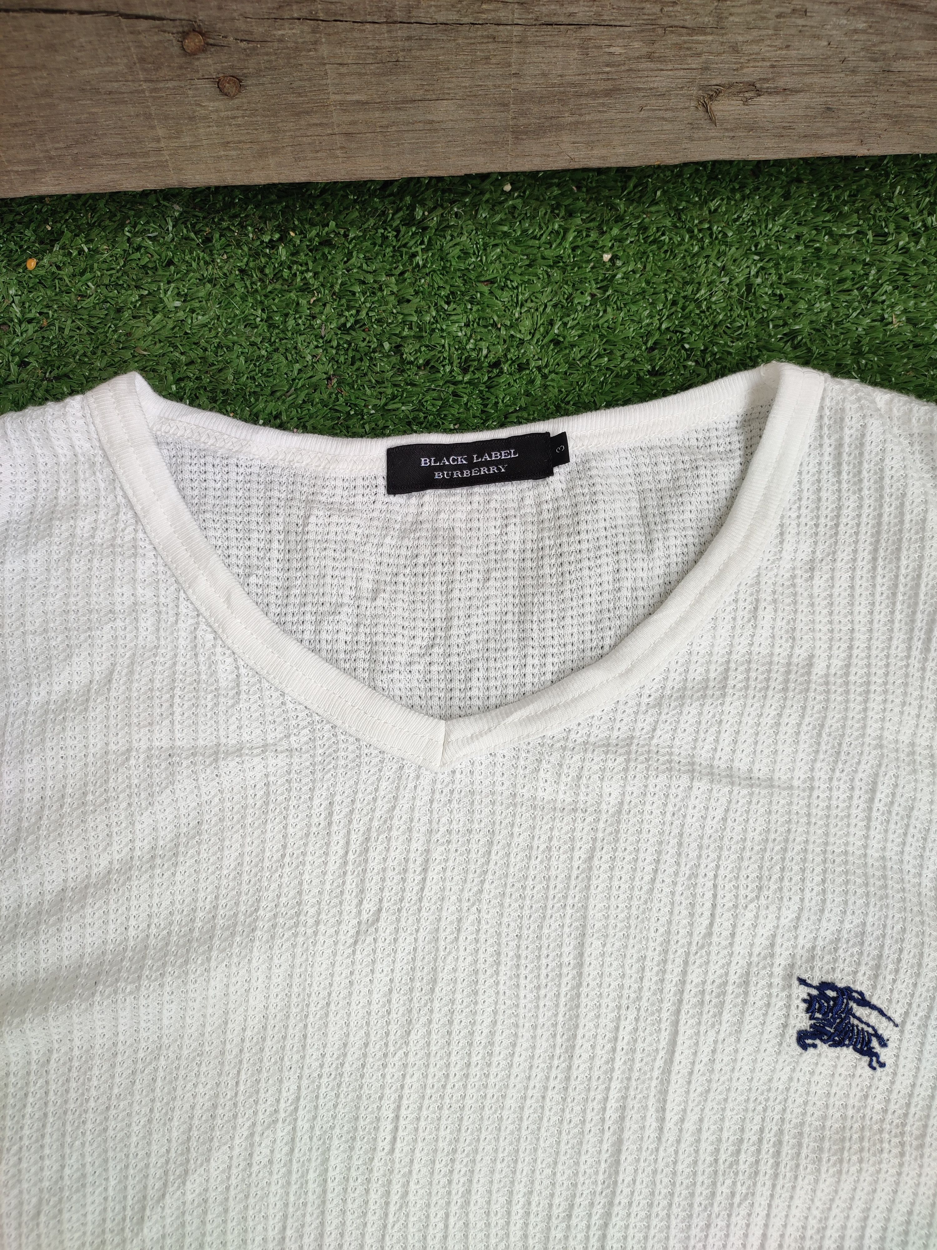 Burberry Burberry V- Neck Tee Size US L / EU 52-54 / 3 - 2 Thumbnail