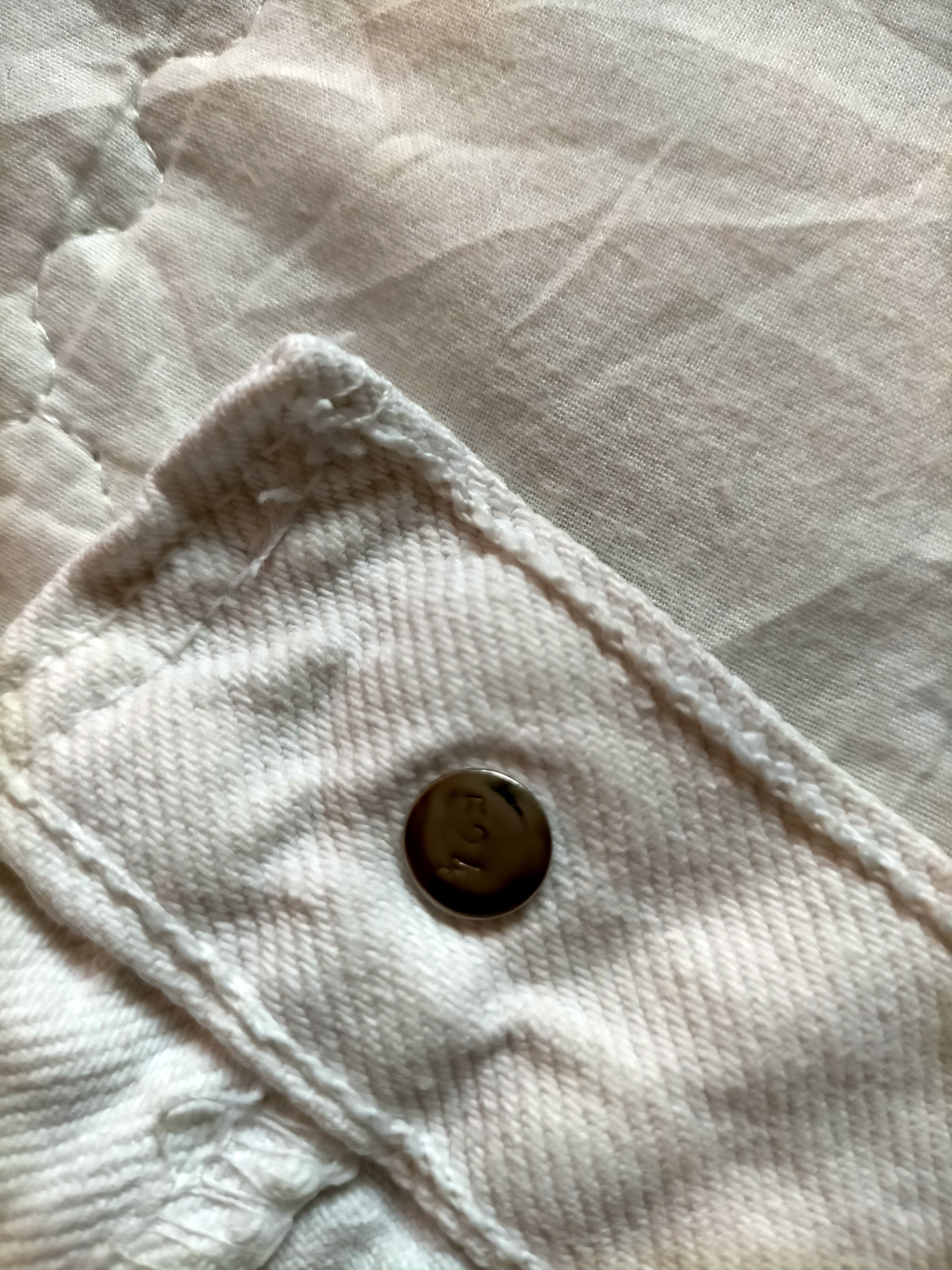 Levi's Vintage Clothing Vintage Levis 501 Usa Button Fly White Jeans Size US 33 - 20 Thumbnail