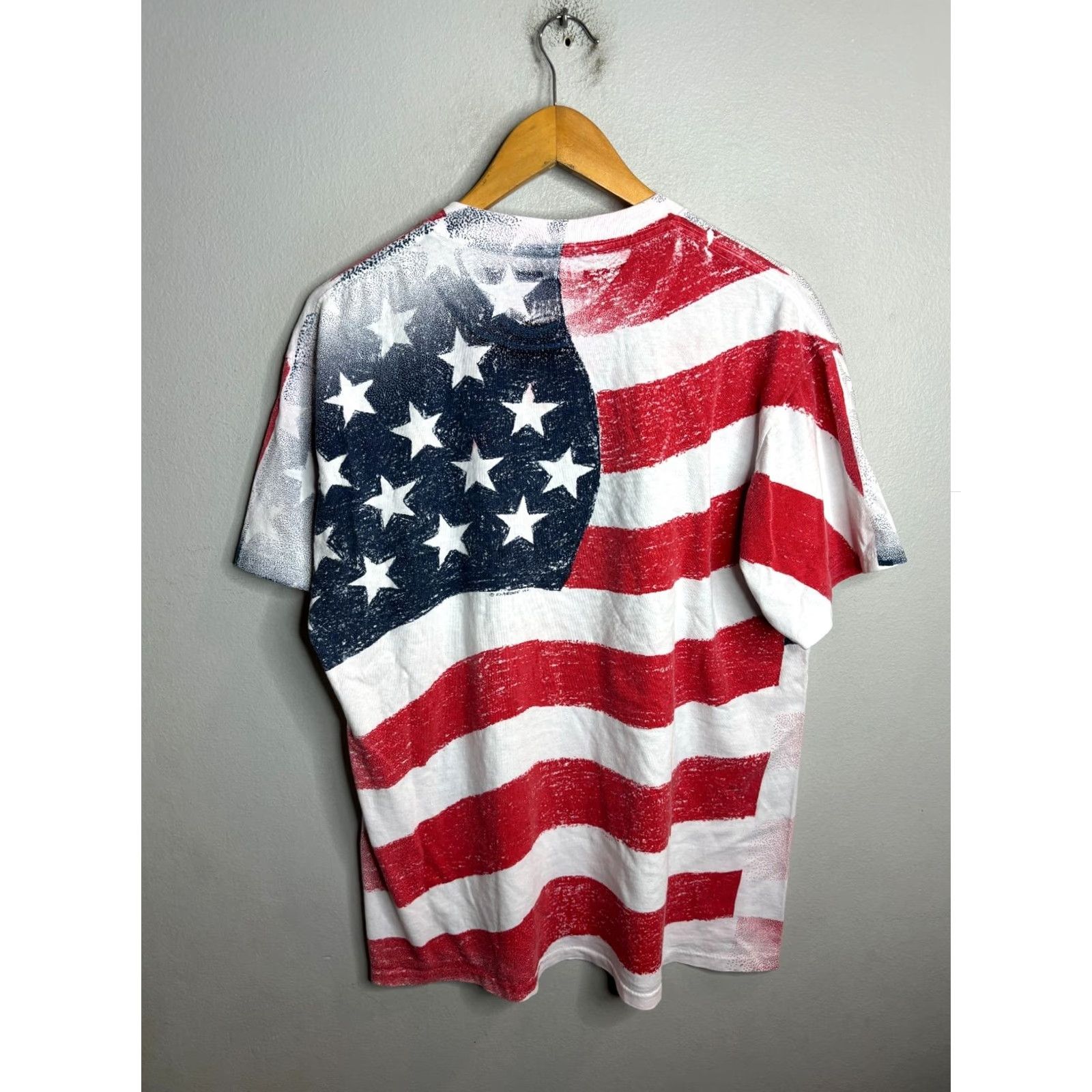 Delta Delta American Flag All Over Print Vintage T Shirt L White Cotton 90s Mens AOP 6055 Size US L / EU 52-54 / 3 - 5 Thumbnail