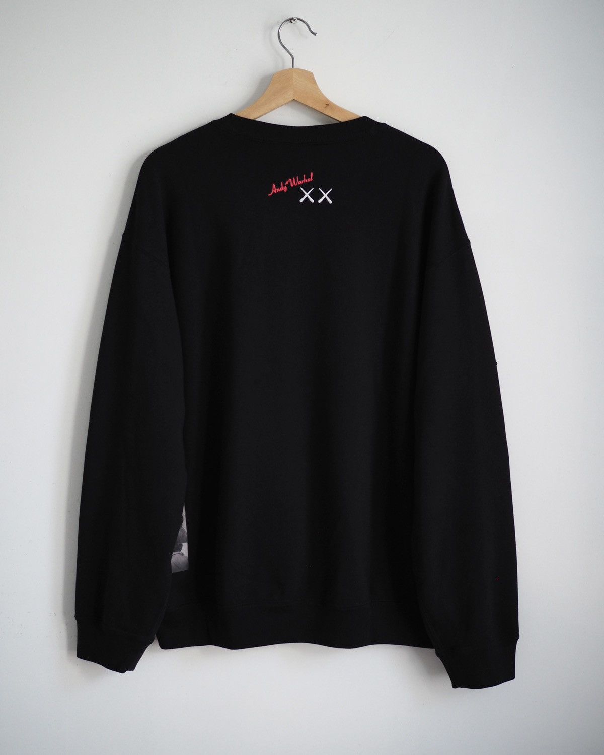 Andy Warhol × Kaws × Uniqlo Kaws long sleeve uniqlo streetwear sweatshirt XL Size US XL / EU 56 / 4 - 5 Thumbnail