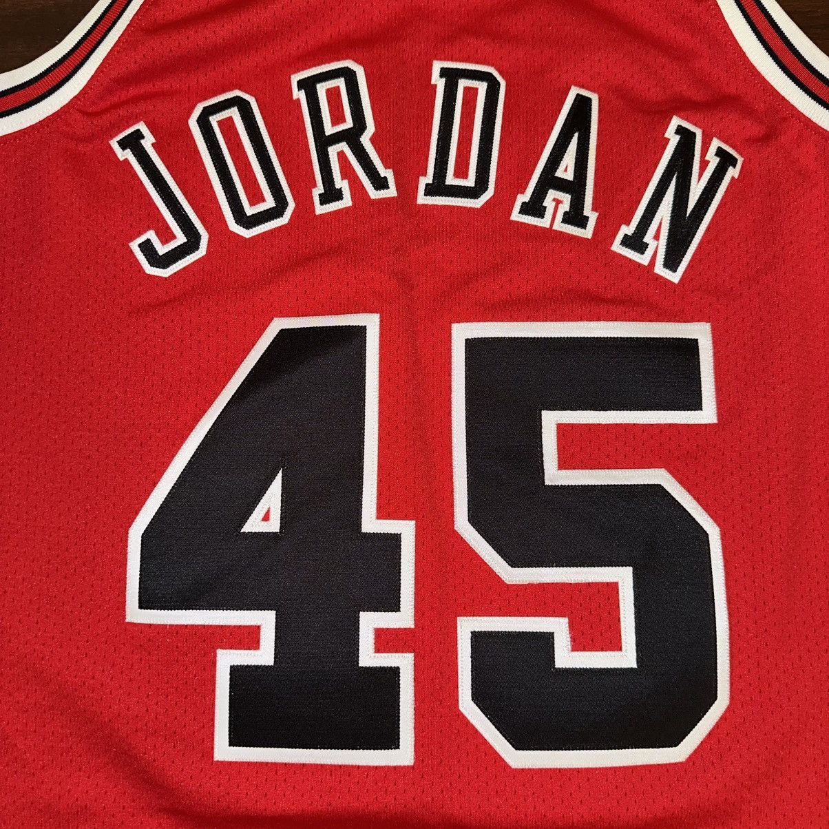 Mitchell & Ness Mitchell & Ness Michael Jordan 1994-95 45 Authentic Jersey Size US M / EU 48-50 / 2 - 9 Thumbnail