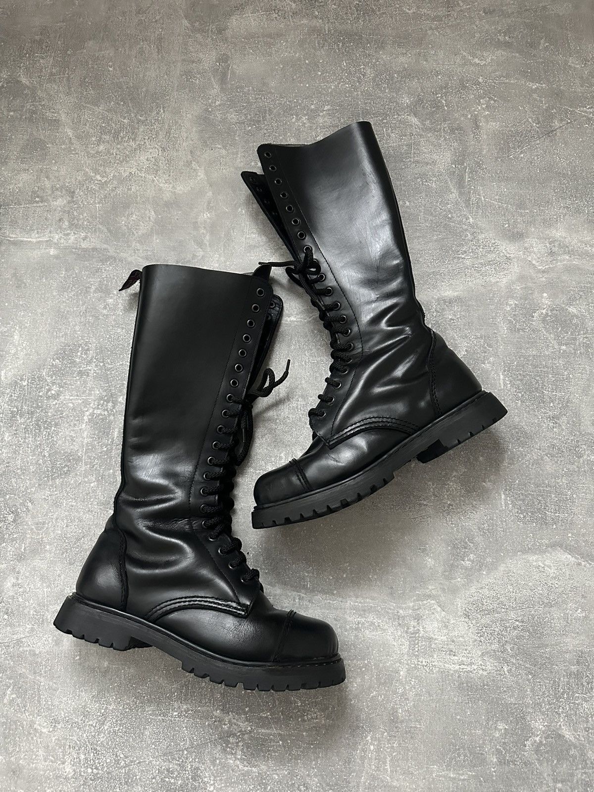 Japanese Brand Vintage Avant Garde Invader England combat leather boots Size US 8.5 / EU 41-42 - 1 Thumbnail