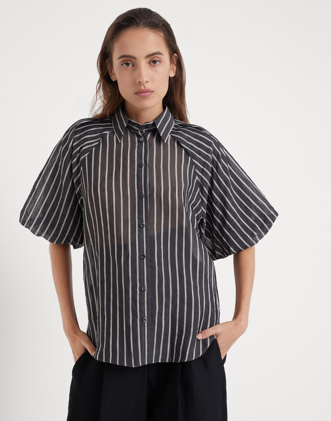 Brunello Cucinelli o1la1rc1a0425 Blouse in Black/White Size S / US 4 / IT 40 - 1 Thumbnail
