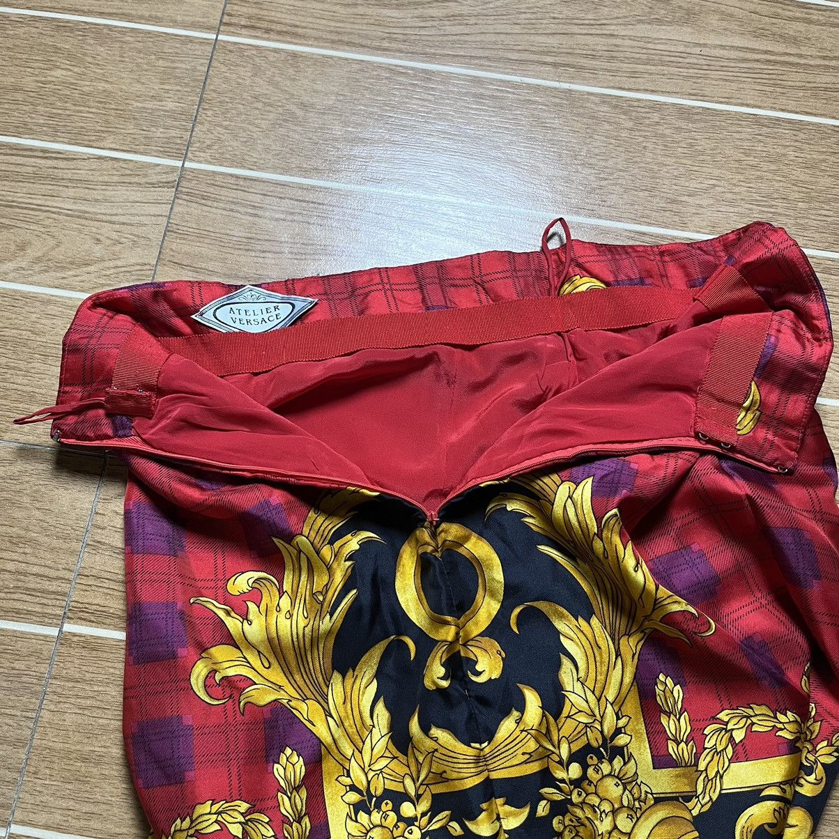 Versace Vintage Circa 1991 Atelier Versace Baroque Skirt Size 27" / US 4 / IT 40 - 12 Thumbnail