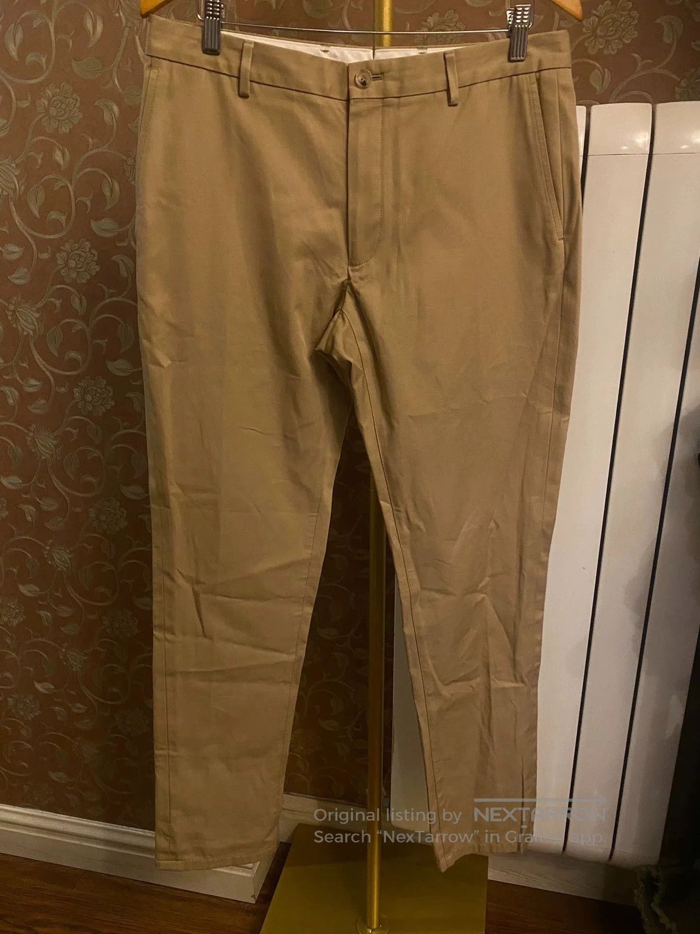 Burberry Beige Casual Pants Size 34. Size US 34 / EU 50 - 1 Thumbnail