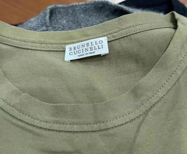 Brunello Cucinelli Brunello Cucinelli Embellished Pocket T-shirt. Size US M / EU 48-50 / 2 - 2 Thumbnail