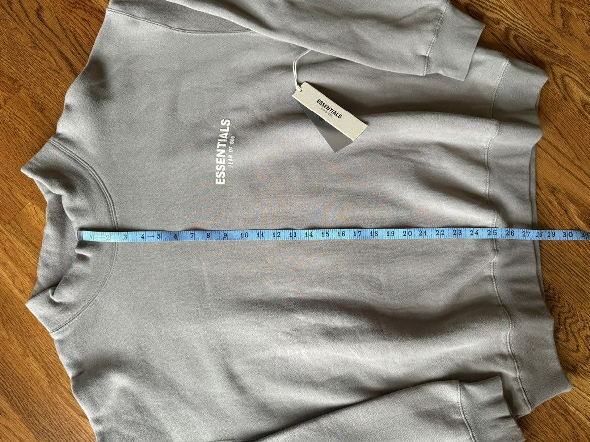 Essentials Large Mockneck Desert Taupe Sweatshirt Crewneck Wood Cement Size US L / EU 52-54 / 3 - 11 Thumbnail