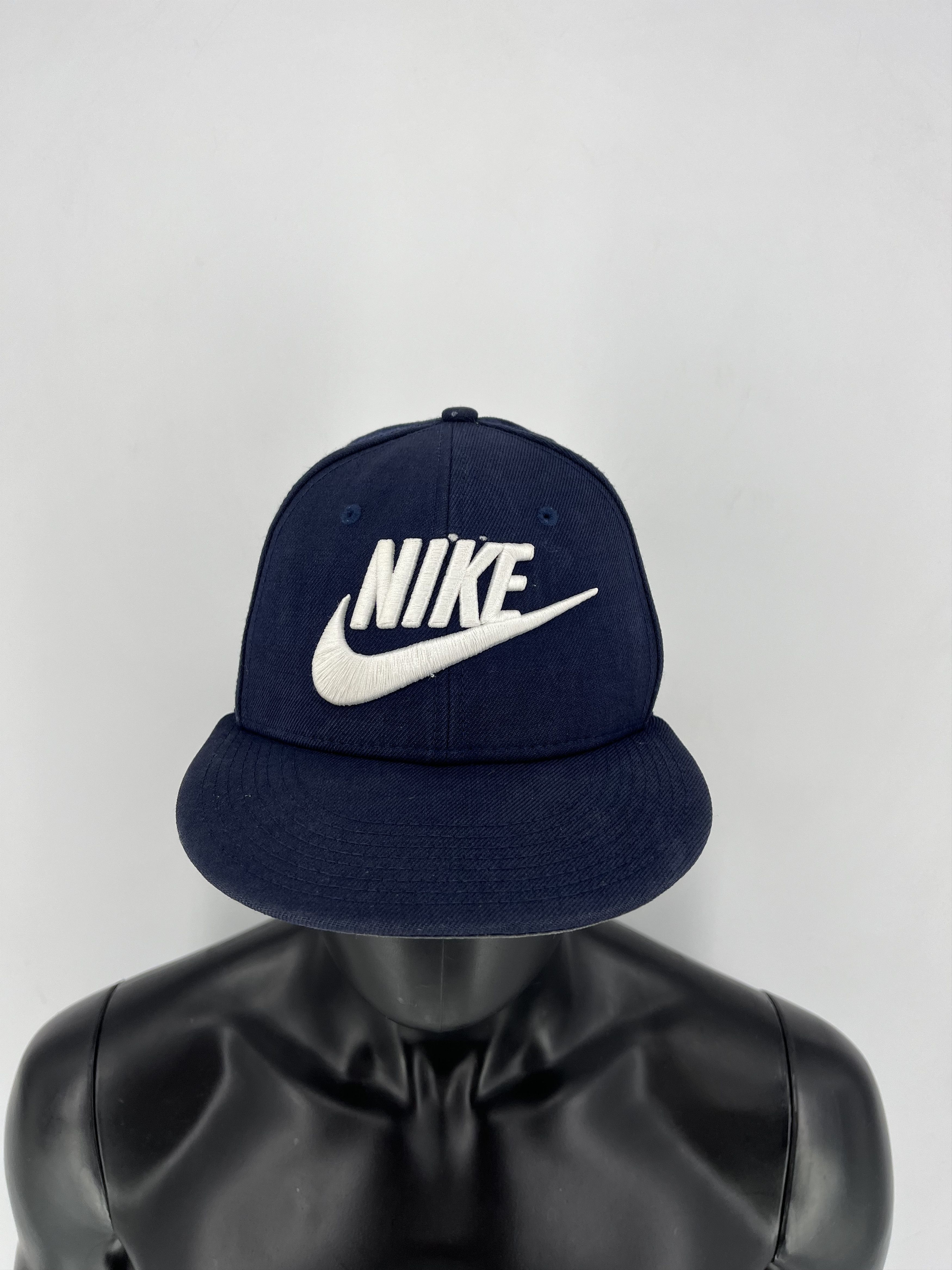 Nike Vintage y2k Steetwear Big Logo Faded Nikehat Size ONE SIZE - 1 Thumbnail