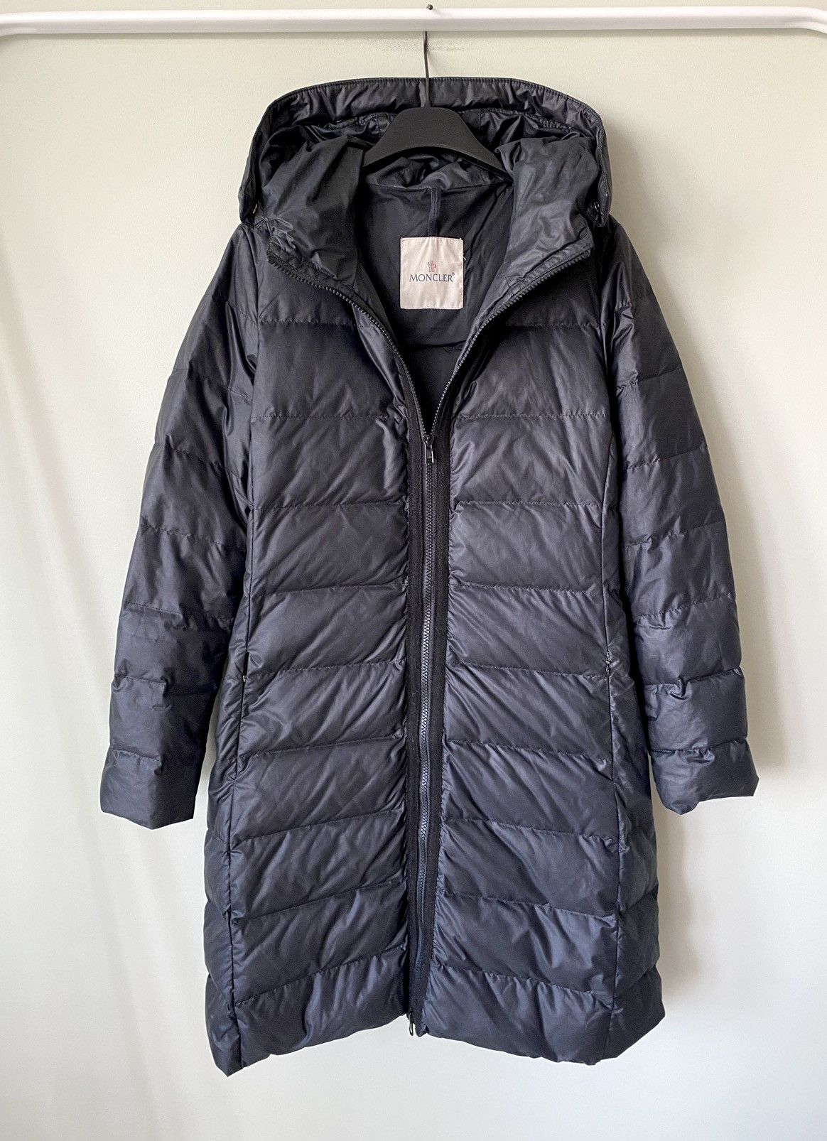 Moncler nantesfur coat store