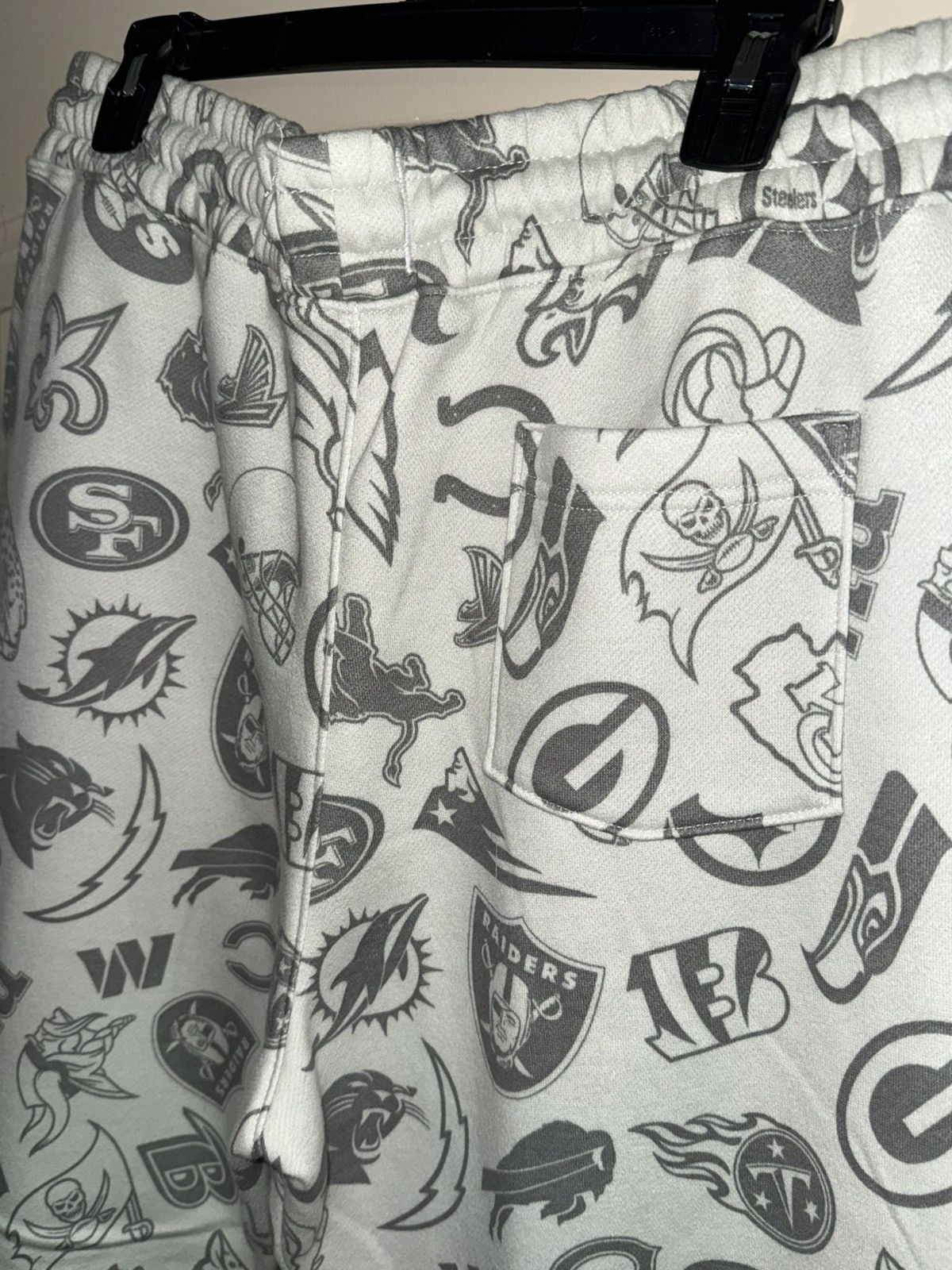 NFL NFL Logos Sweatpants Size US 36 / EU 52 - 3 Thumbnail