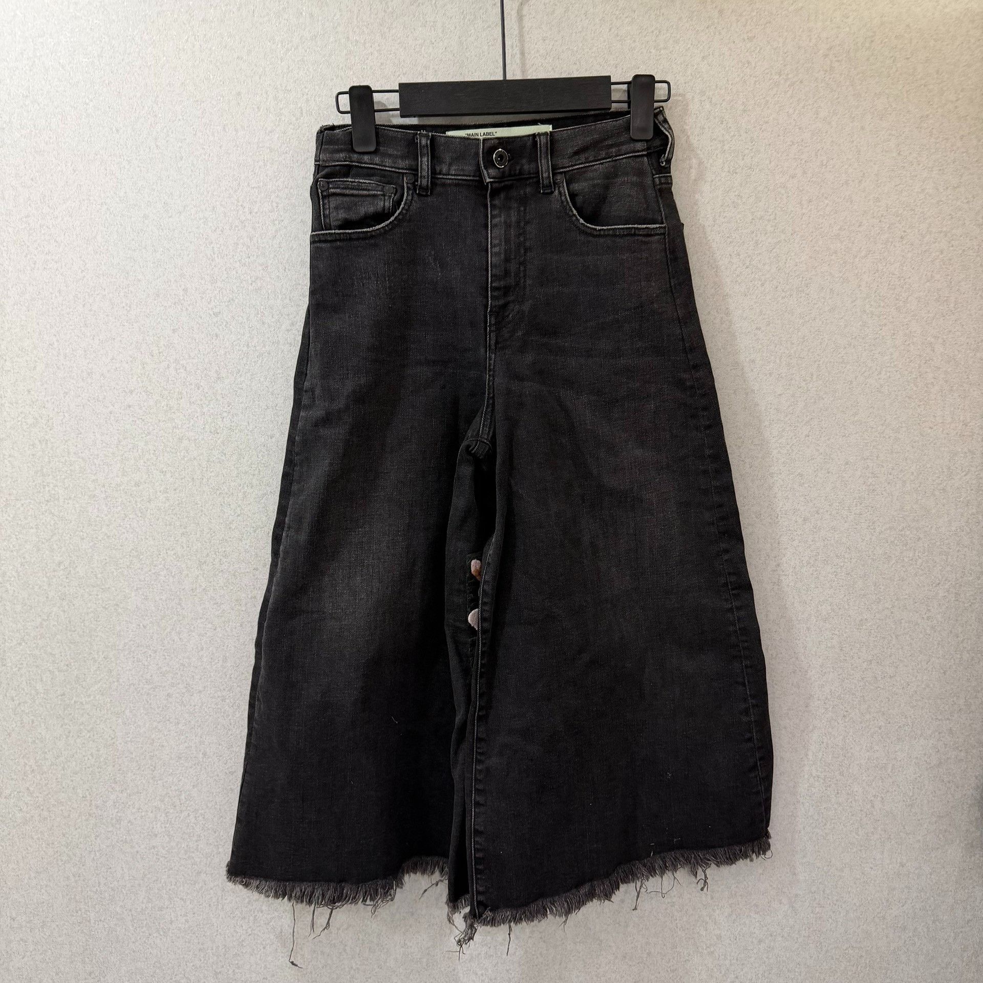 Off-White Off-White Jeans 36 Women Size 36" / US 14 / IT 50 - 1 Thumbnail