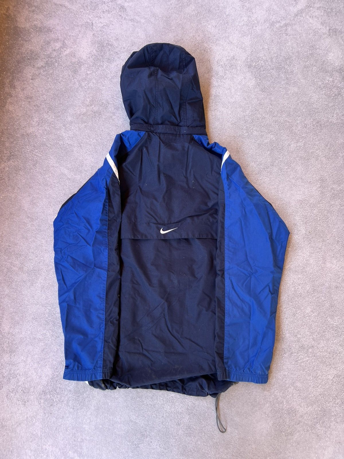 Nike Vintage Nike Blue Waterproof Windbreaker Jacket – Size M/L Size US L / EU 52-54 / 3 - 8 Thumbnail