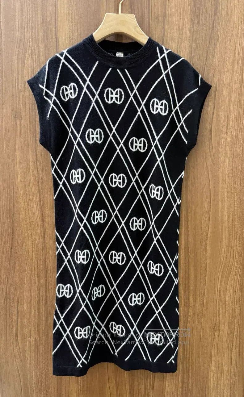 Hermes Hermes Black Cashmere Sleeveless Dress Size XS / US 0-2 / IT 36-38 - 1 Thumbnail