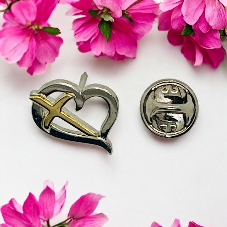 Vintage Mother's Heart Pin-Silver & Gold Tone-Religious-Card-Gift Size ONE SIZE - 4 Thumbnail