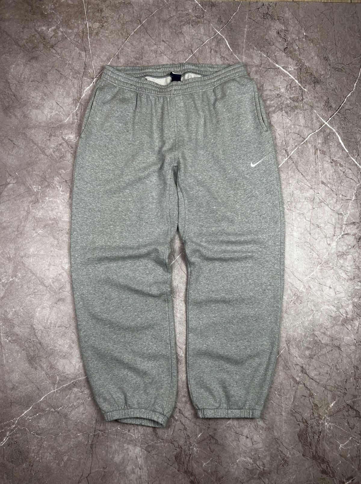 Nike × Vintage Vintage Y2K gray Nike baggy cotton sweatpants size XL Size US 34 / EU 50 - 1 Thumbnail