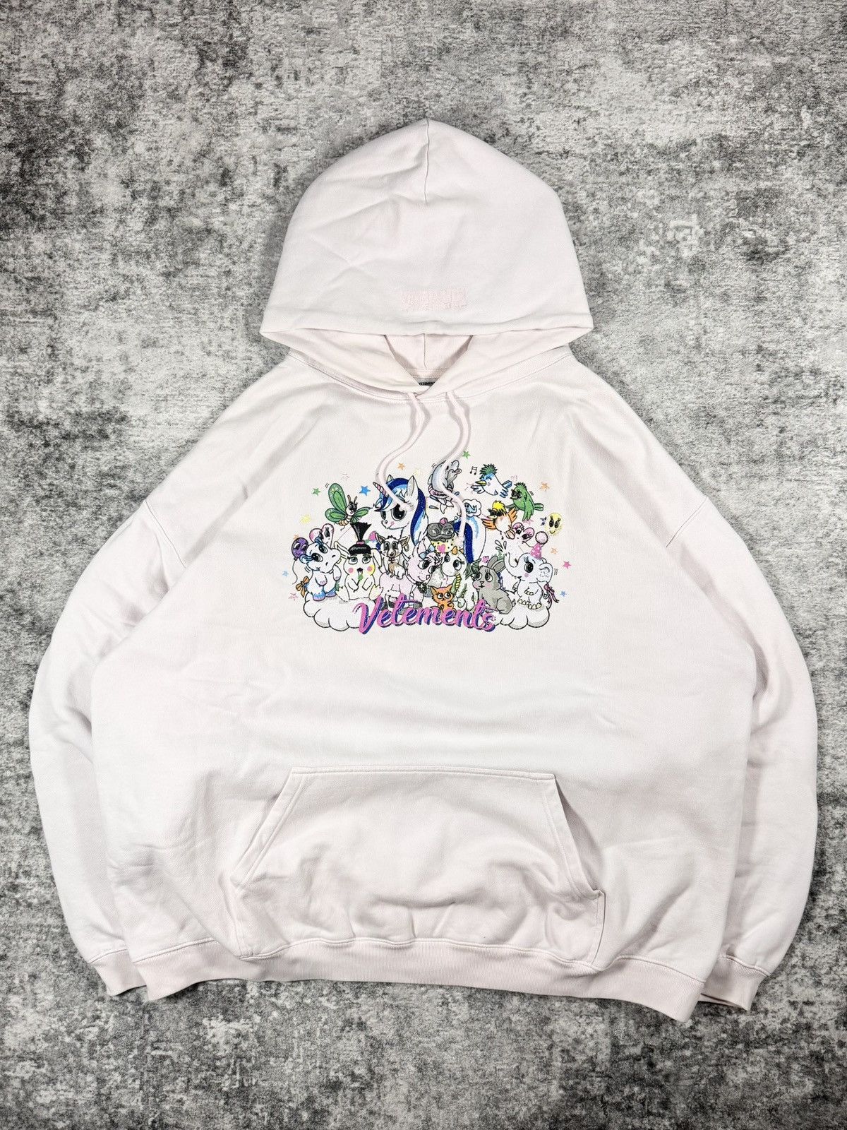 Vetements FW19 Vetements ‘My Little Pony’ Pale Pink Oversized Hoodie Size US L / EU 52-54 / 3 - 1 Thumbnail