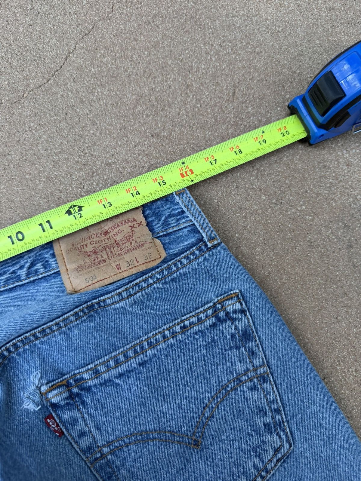 Levi's Vintage 90s Levi’s 501xx Buttonfly Straight Leg Jeans 31x31 Size US 31 - 10 Thumbnail