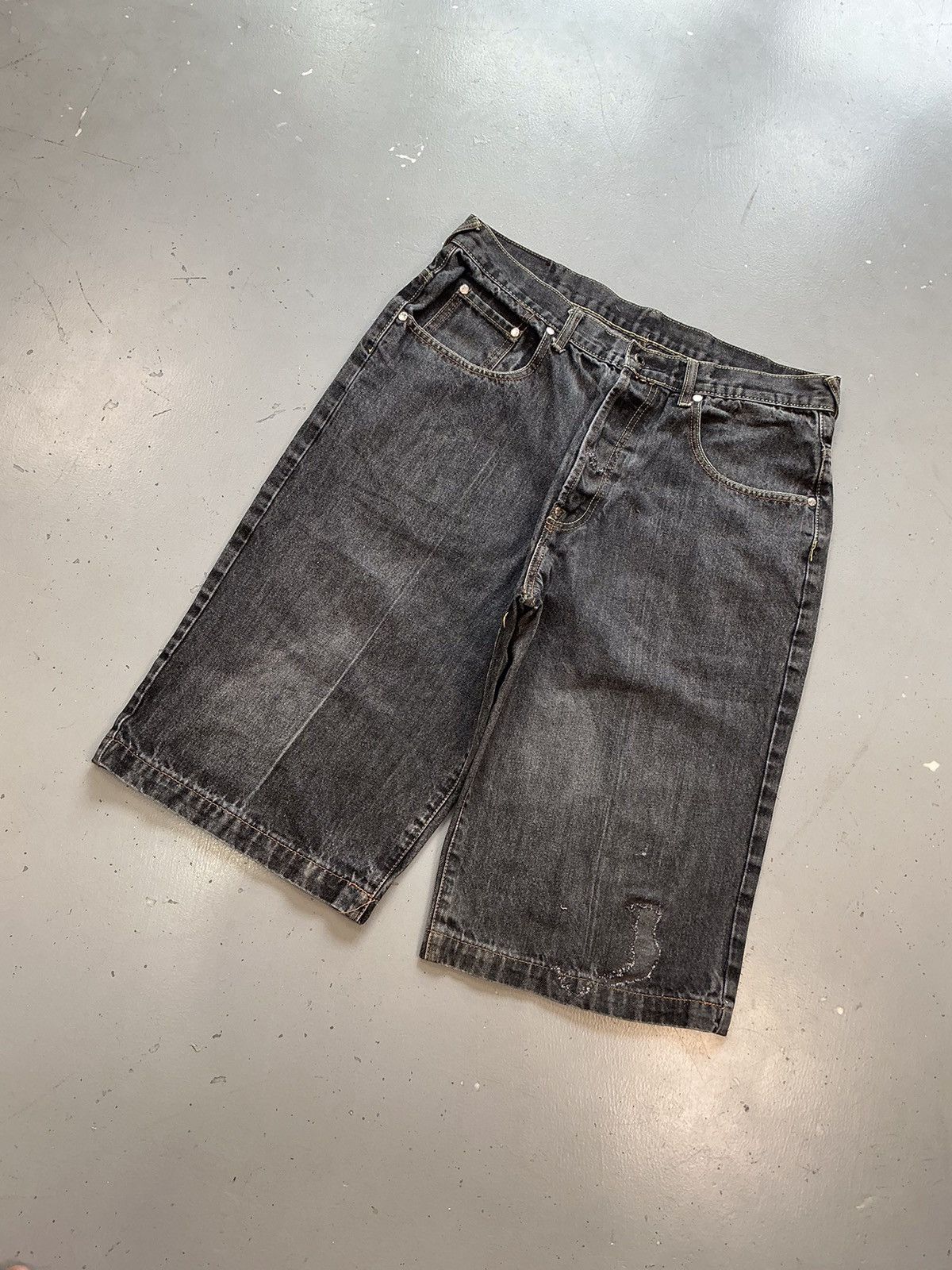 Japanese Brand × Vintage Vintage red monkey company1002 pocket embroidered denim jort Size US 36 / EU 52 - 3 Thumbnail