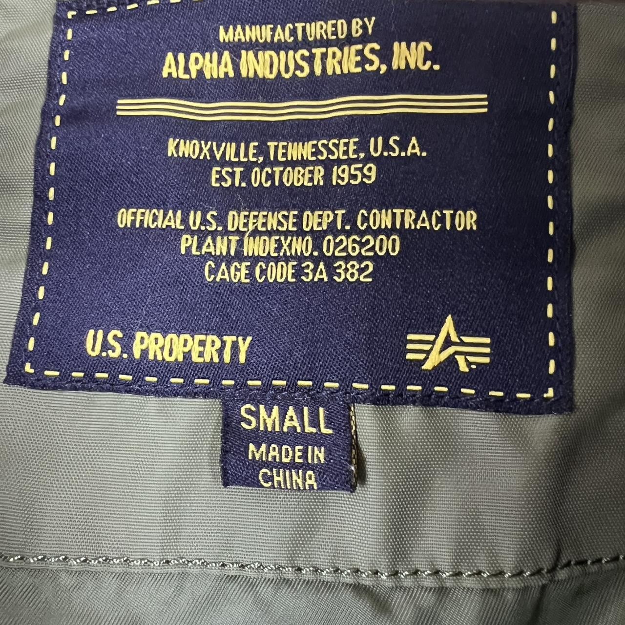 Vintage Alpha Industries Green Nylon Bomber Full Zip Men’s small Size US S / EU 44-46 / 1 - 6 Thumbnail