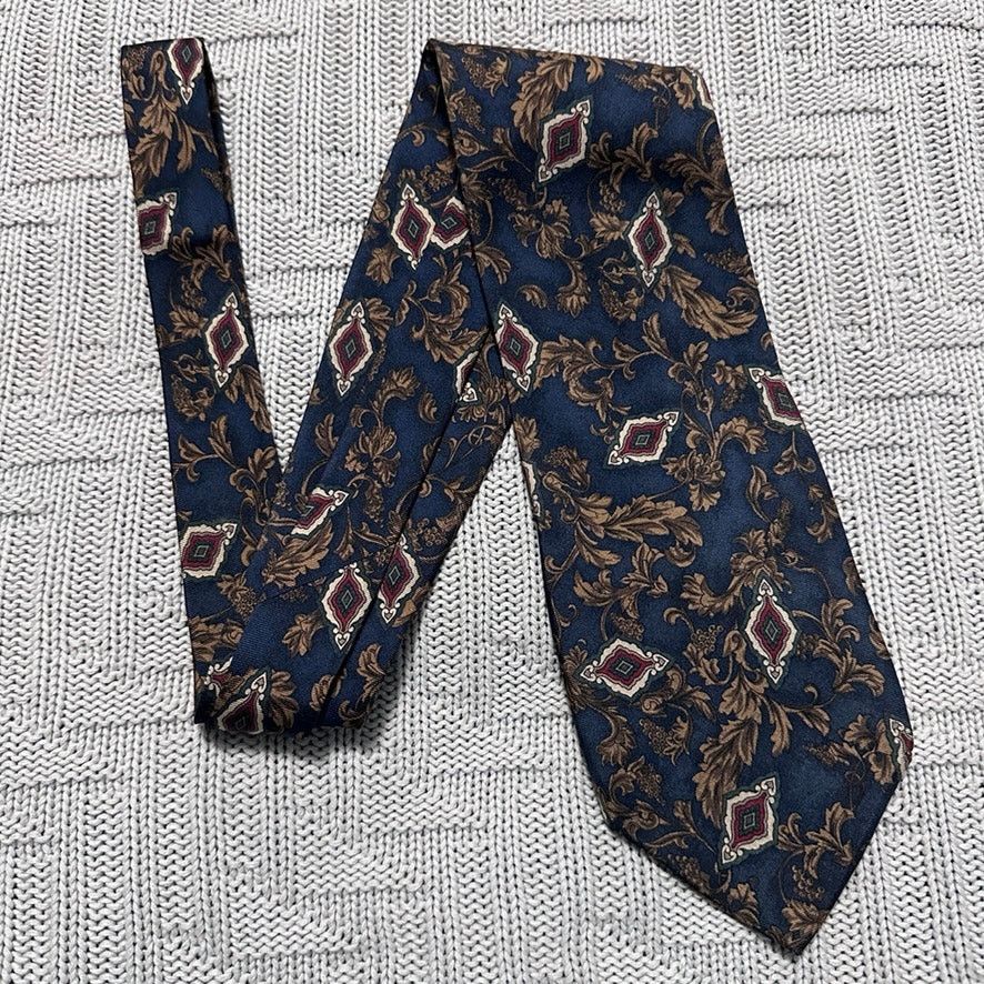 image of Vintage Gucci Navy Paisley Italian Silk Tie in Blue, Men's