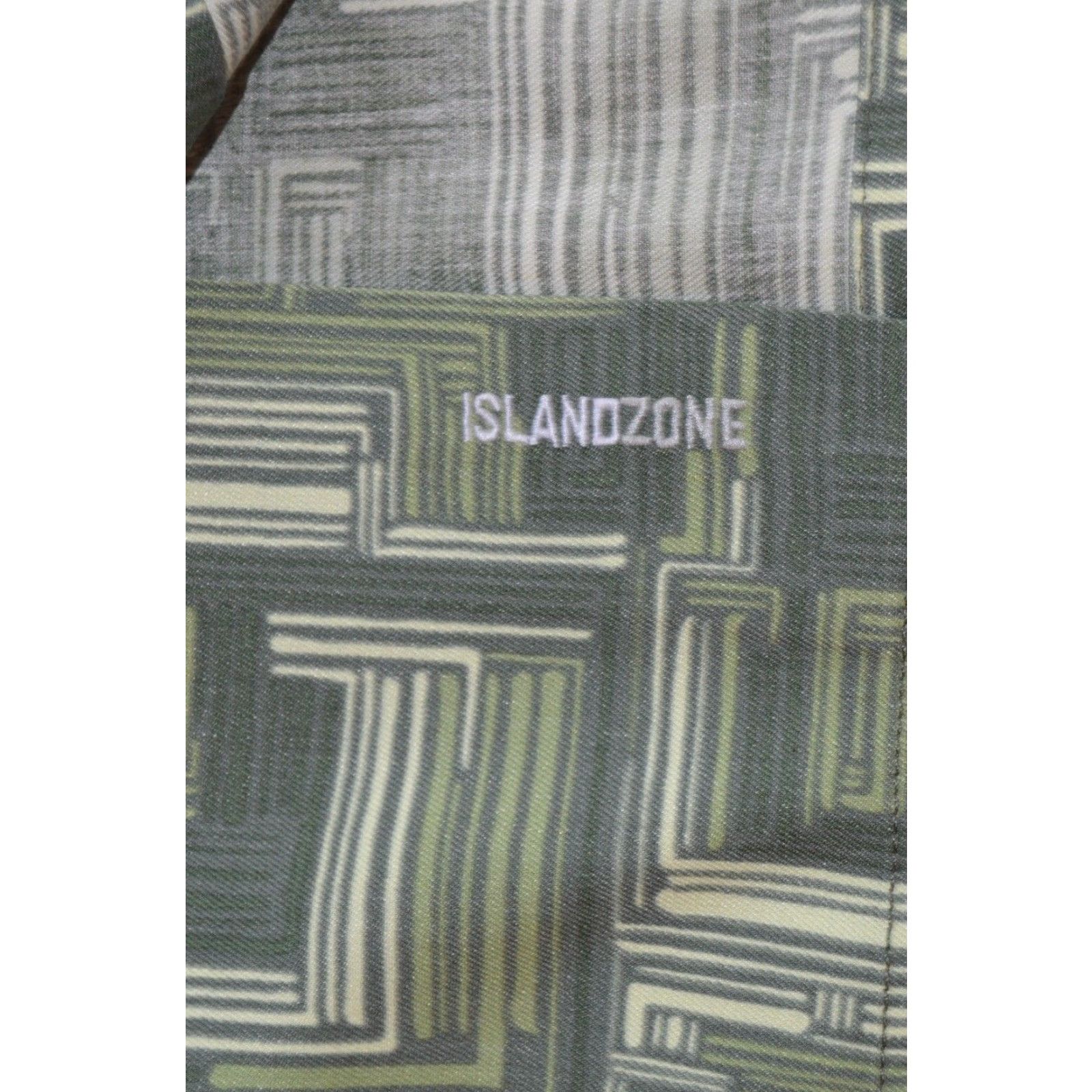 Tommy Bahama Tommy Bahama Shirt Geometric Multicolor Blue Green Silk Blend Button-Up Island Zone L Men Short Sleeve Collared Shirt Casual Size US L / EU 52-54 / 3 - 6 Thumbnail