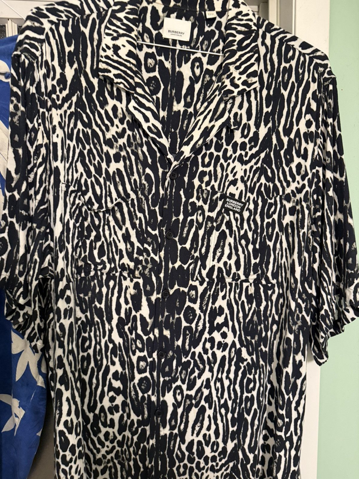 Burberry Burberry Black Leopard Print Button Size US XXS / EU 40 - 1 Thumbnail
