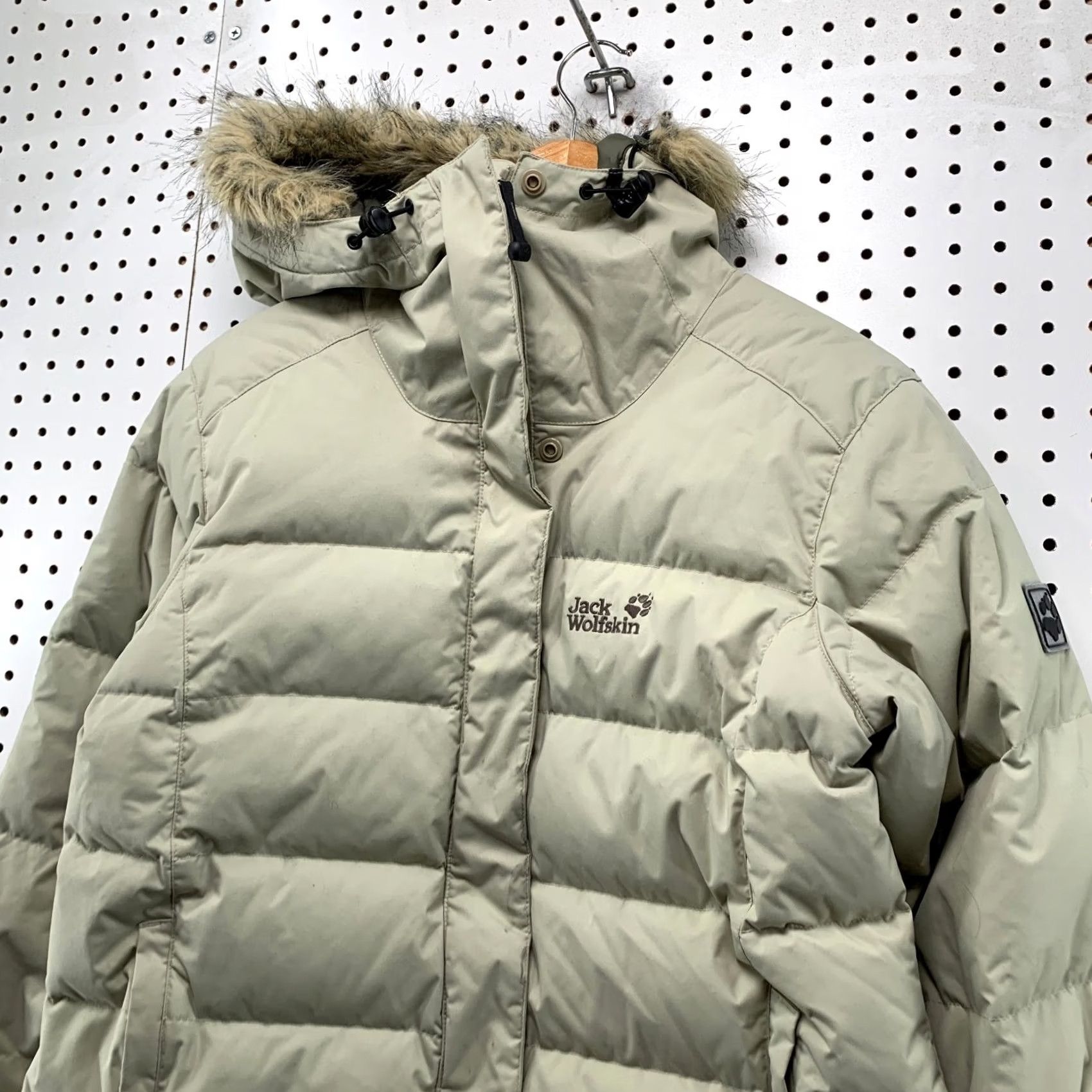 Jack Wolfskin Jack Wolfskin Down Puffer Jacket Womens Large Beige Hooded Fur Trim - Parka, Casual, Winter, Spring, Regular Fit, Zip Hooded, Quilted, XS-XL? Size L / US 10 / IT 46 - 7 Thumbnail