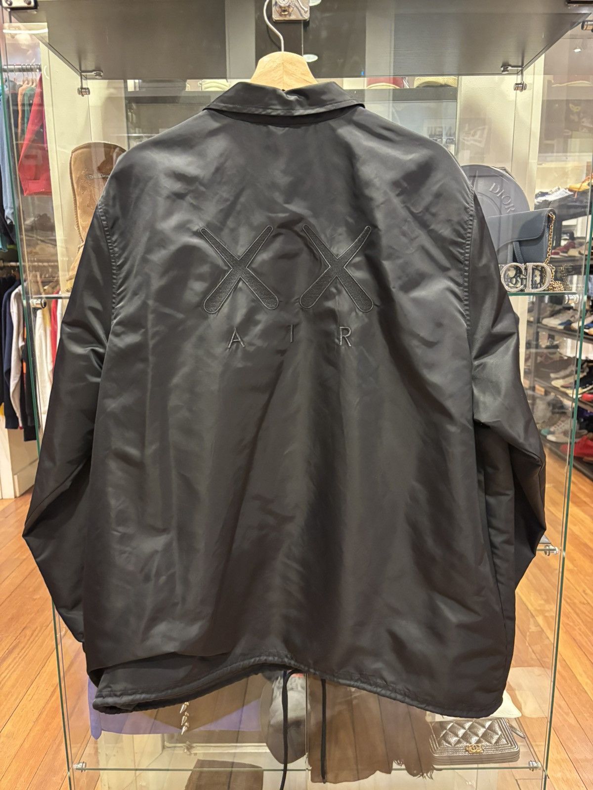 Jordan Brand × Kaws Kaws X Jordan Brand Satin Coach Jacket Size US XXL / EU 58 / 5 - 2 Thumbnail