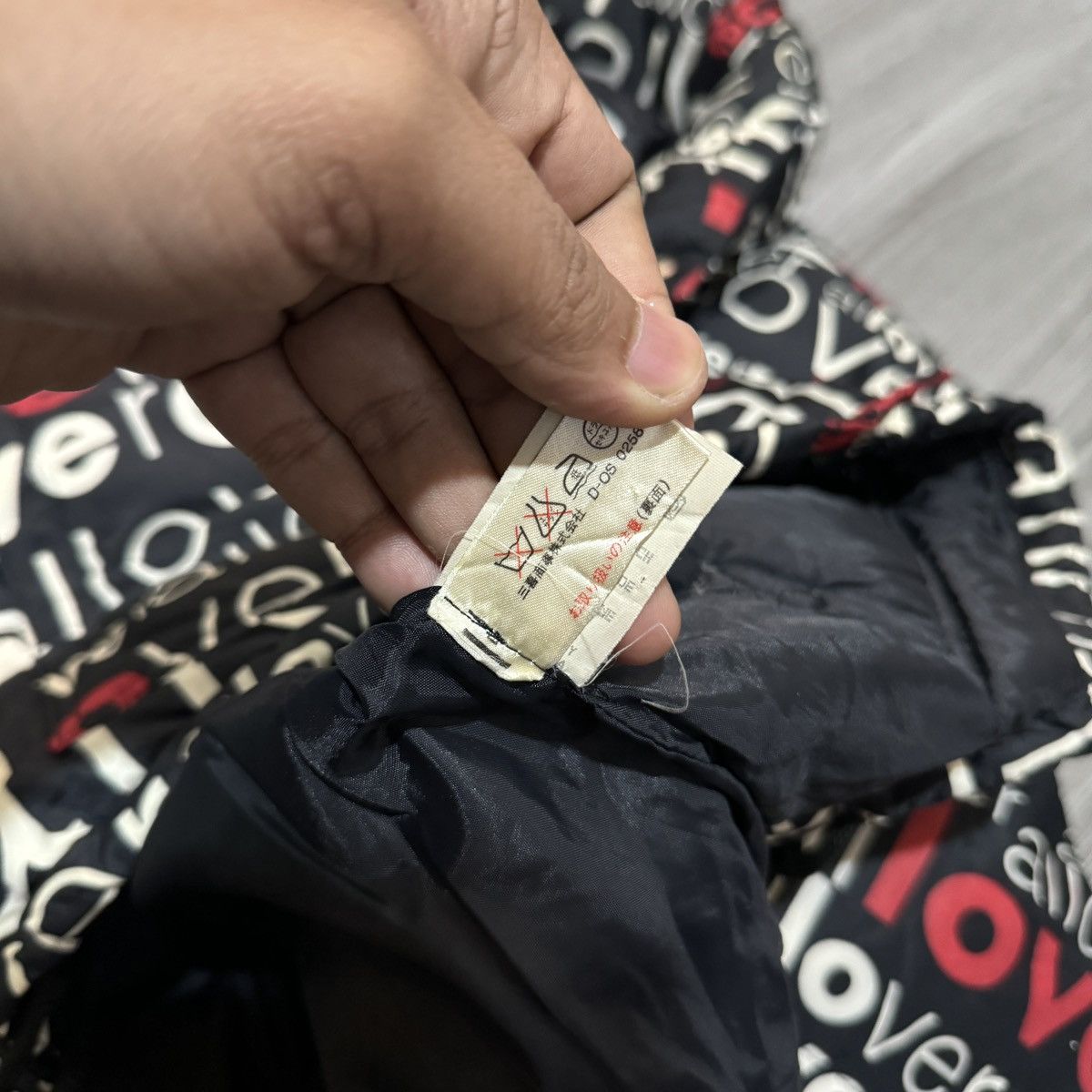 Moschino Moschino Love Allover Puffer Jacket Size US M / EU 48-50 / 2 - 14 Thumbnail