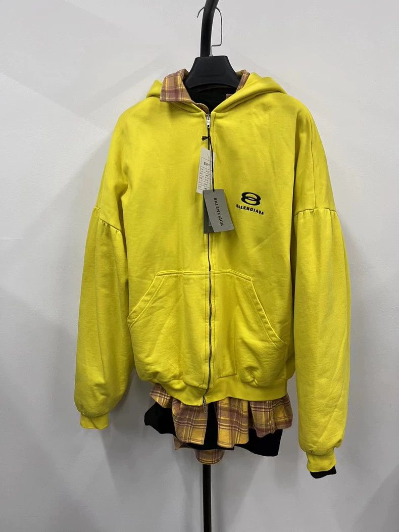 Balenciaga Balenciaga Patchwork Logo print hooded sweatshirt Size US S / EU 44-46 / 1 - 1 Thumbnail
