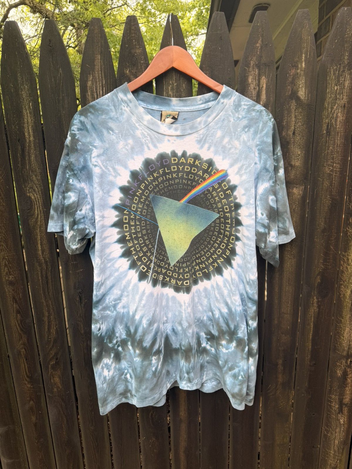 Band Tees VTG 2004 Pink Floyd Dark Side of The Moon Tie Dye tee Large Size US L / EU 52-54 / 3 - 1 Thumbnail