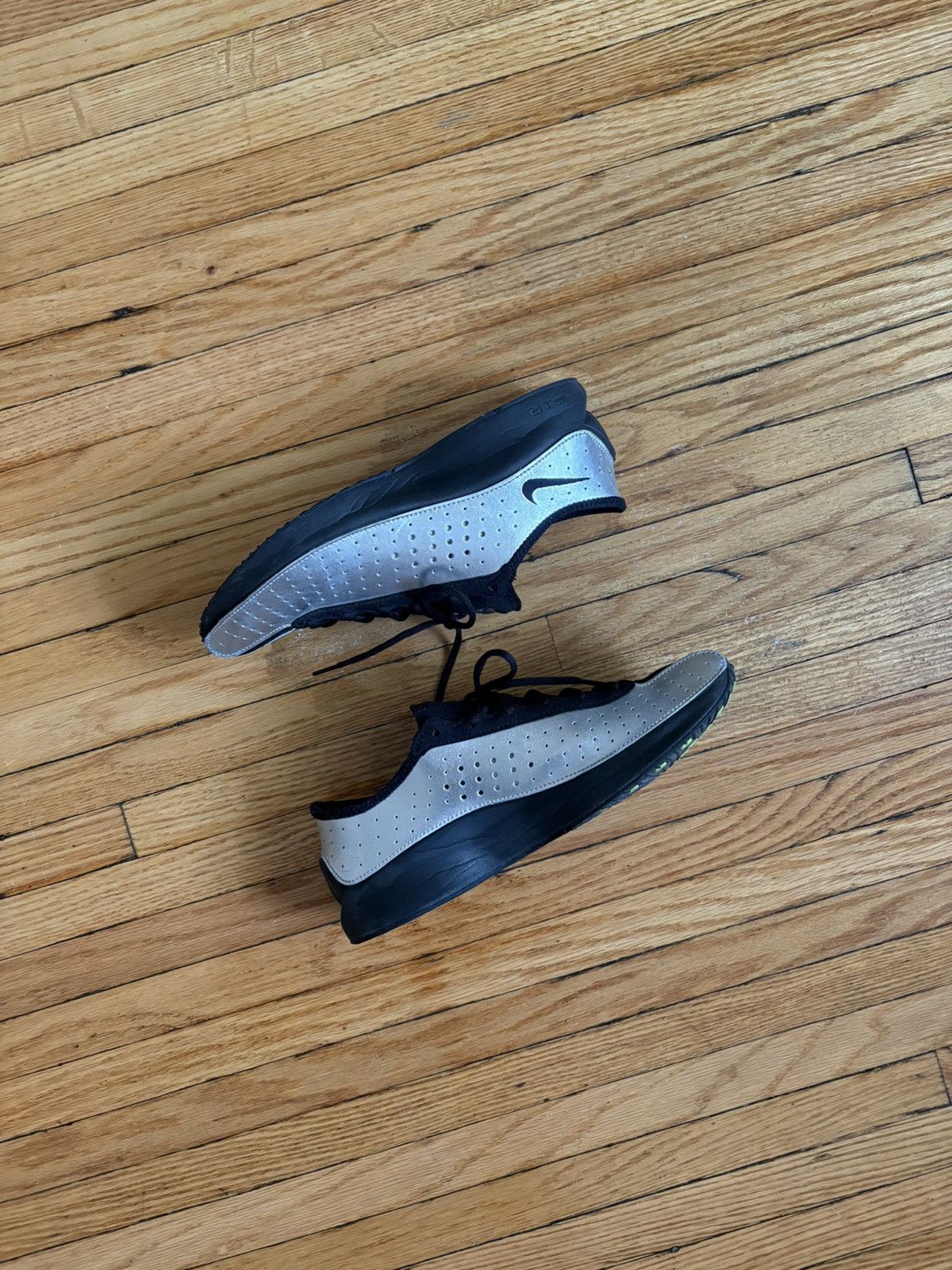Nike Nike Superfly 9 (Silver/Black) Size US 8 / EU 41 - 2 Thumbnail