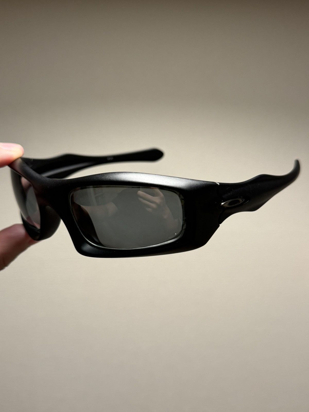 oAKLEY MONSTER PUP MATTE BLACK SUNGLASSES