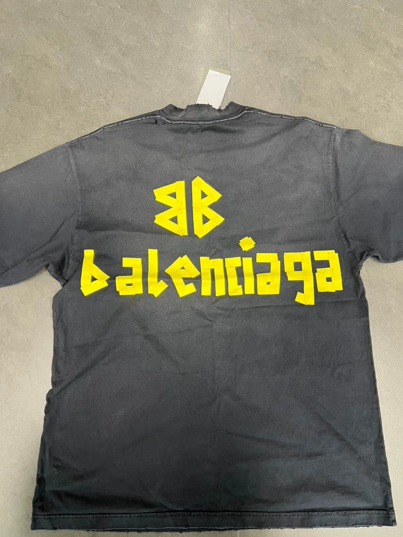 Balenciaga Balenciaga Washed tape short sleeve yellow logo Size US M / EU 48-50 / 2 - 2 Thumbnail