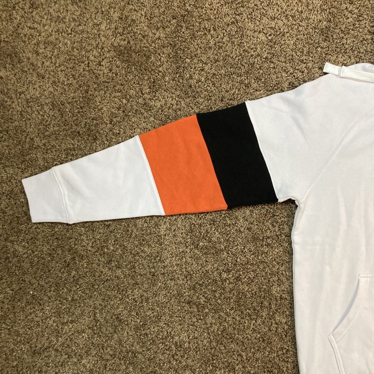 Designer Sportique Philadelphia Flyers Hoodie Sport Sweatshirt Size M Size US M / EU 48-50 / 2 - 9 Thumbnail