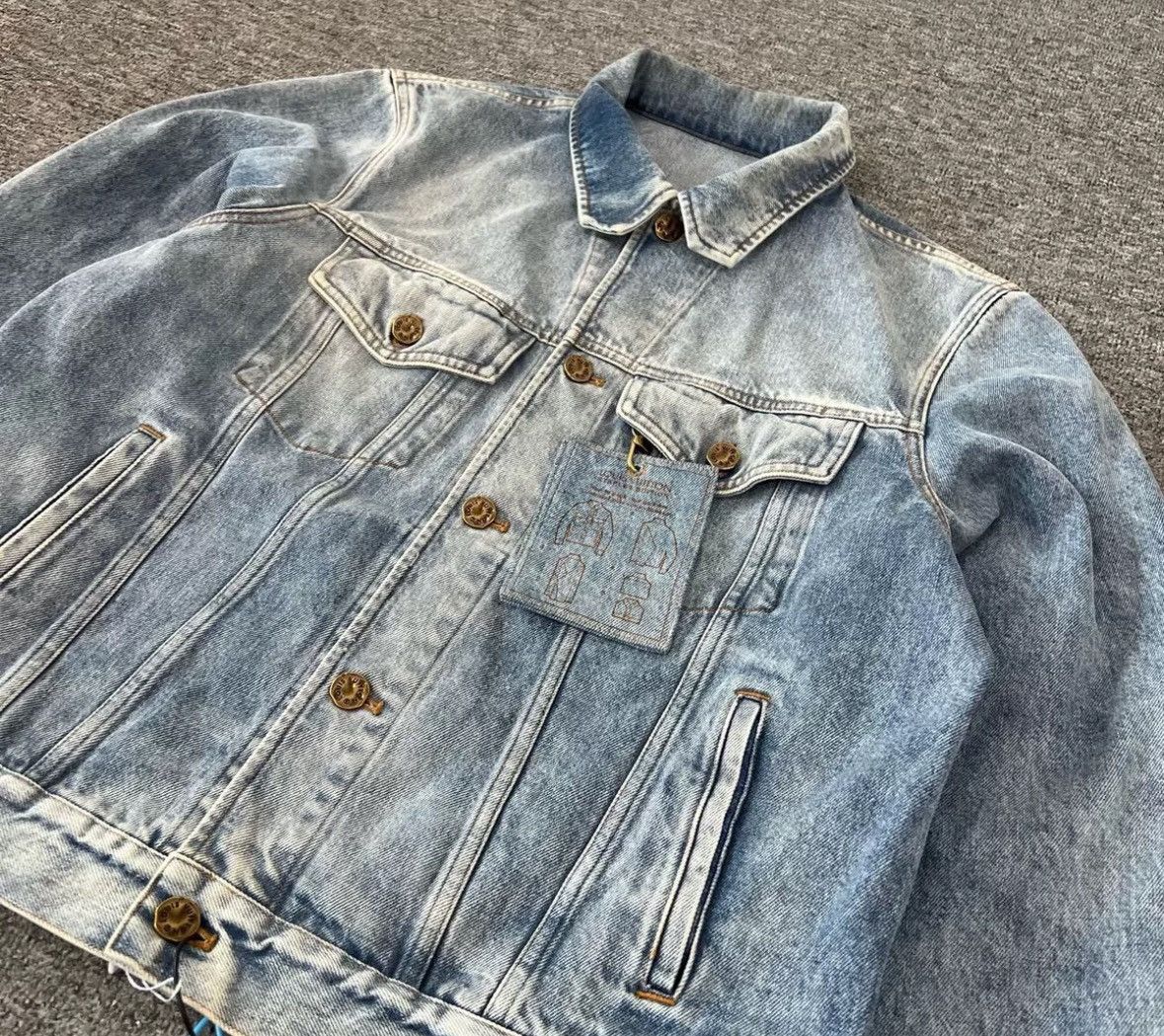 Louis Vuitton Louis Vuitton listed washed denim jacket2412-Nextarrow Size US M / EU 48-50 / 2 - 3 Thumbnail