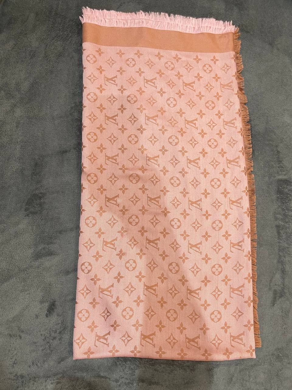 Louis Vuitton Louis Vuitton pink scarf Size ONE SIZE - 5 Thumbnail