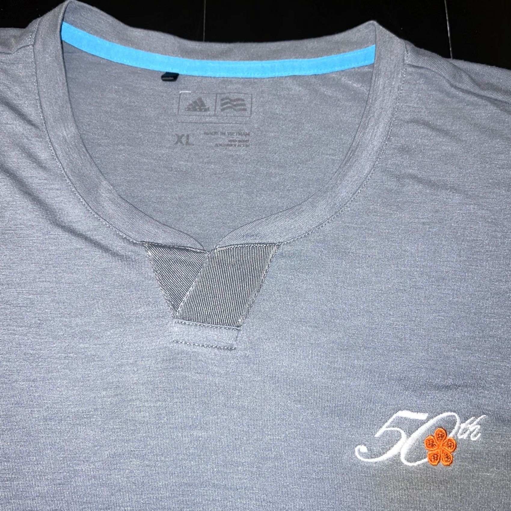 Adidas VINTAGE adidas Mauna Kea Shirt XL Gray Surfer Logo 50th Anniversary Retro Men Size US XL / EU 56 / 4 - 2 Thumbnail